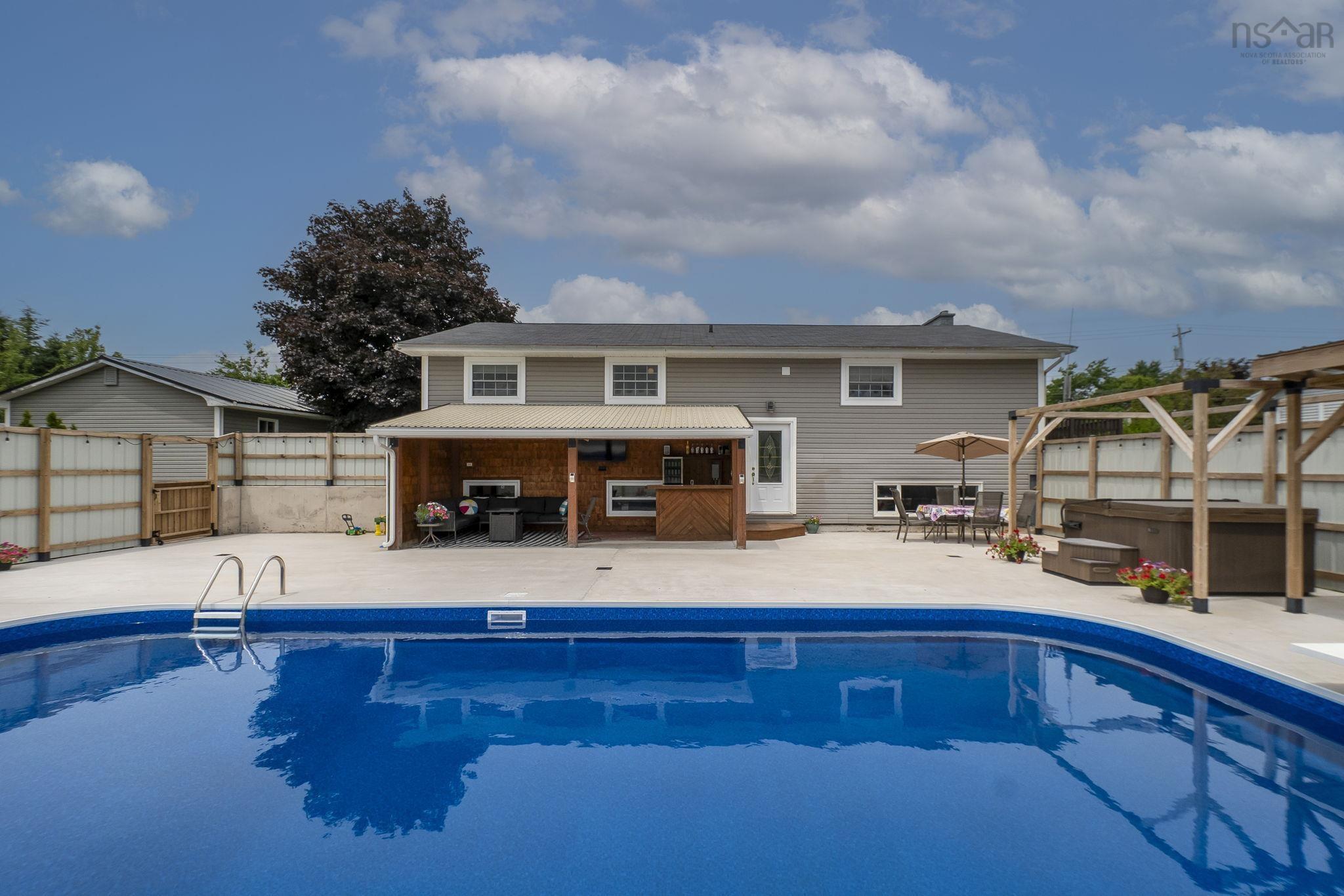 $619,900.00: 1389 Highway 2, Lantz