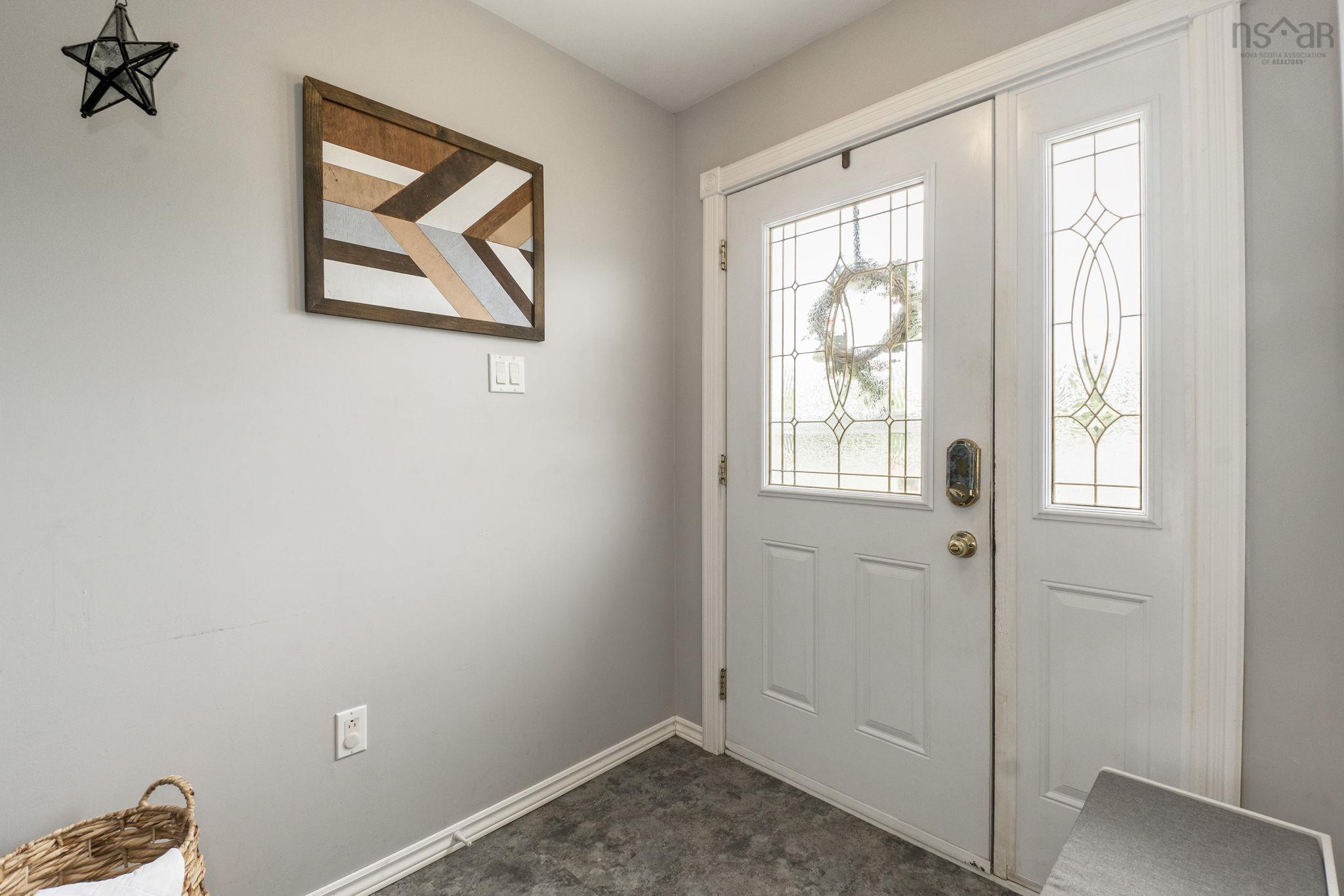 $619,900.00: 1389 Highway 2, Lantz