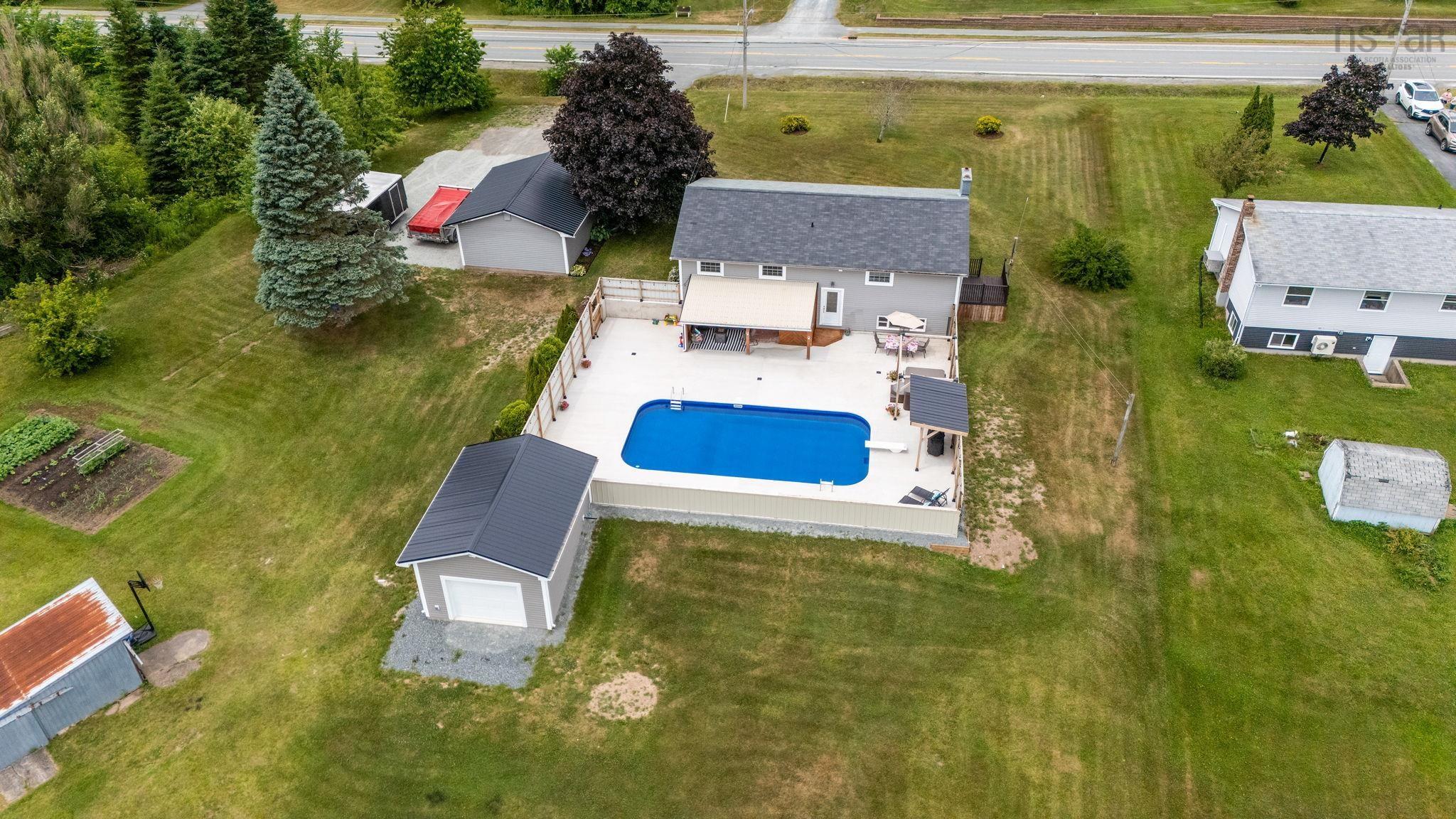 $619,900.00: 1389 Highway 2, Lantz