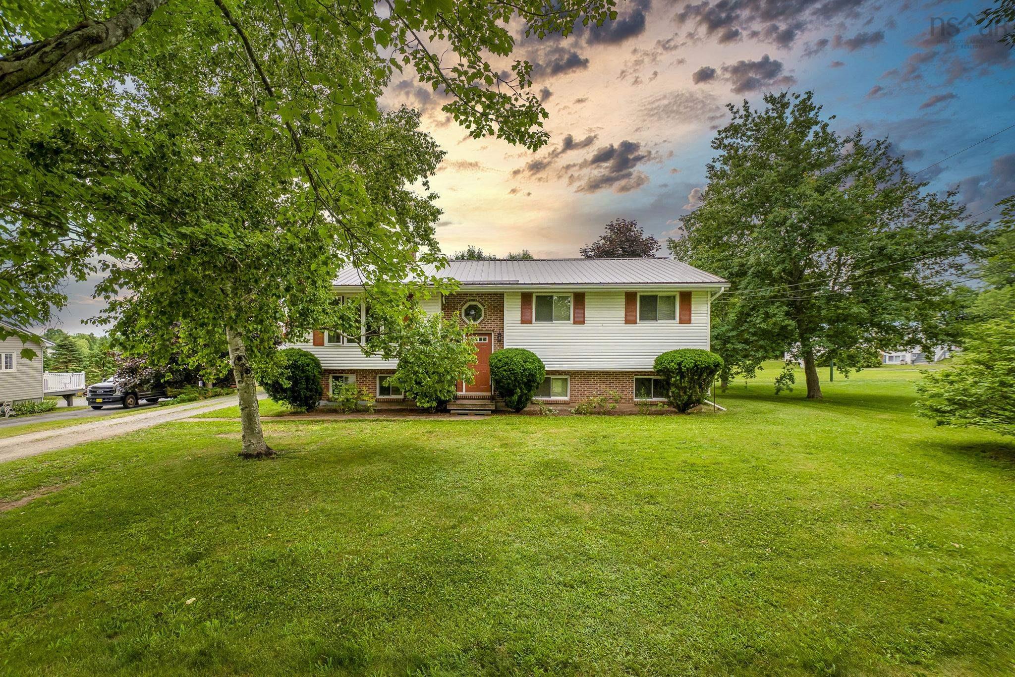 $499,900.00: 2163 Highway 2, Milford