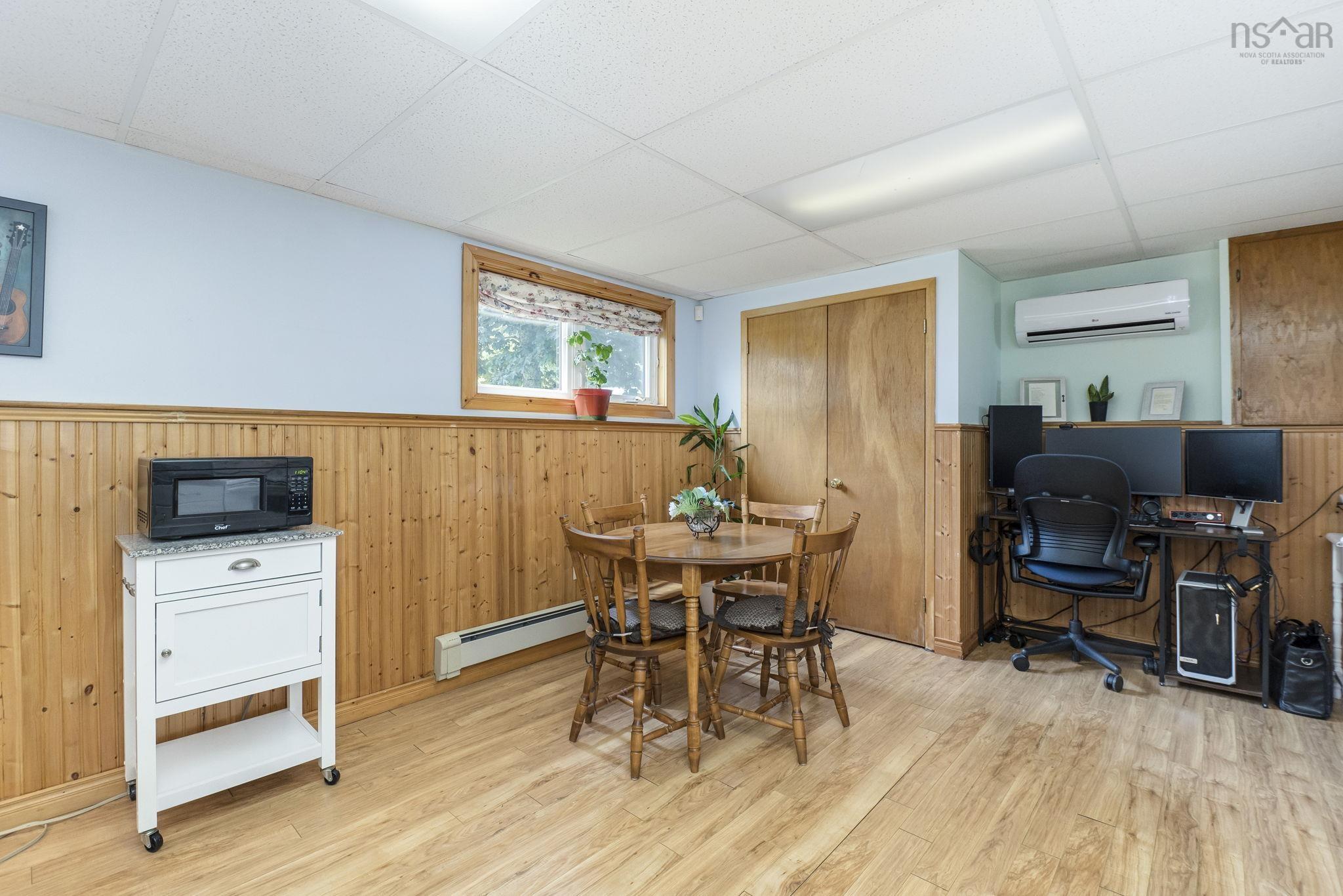 $499,900.00: 2163 Highway 2, Milford