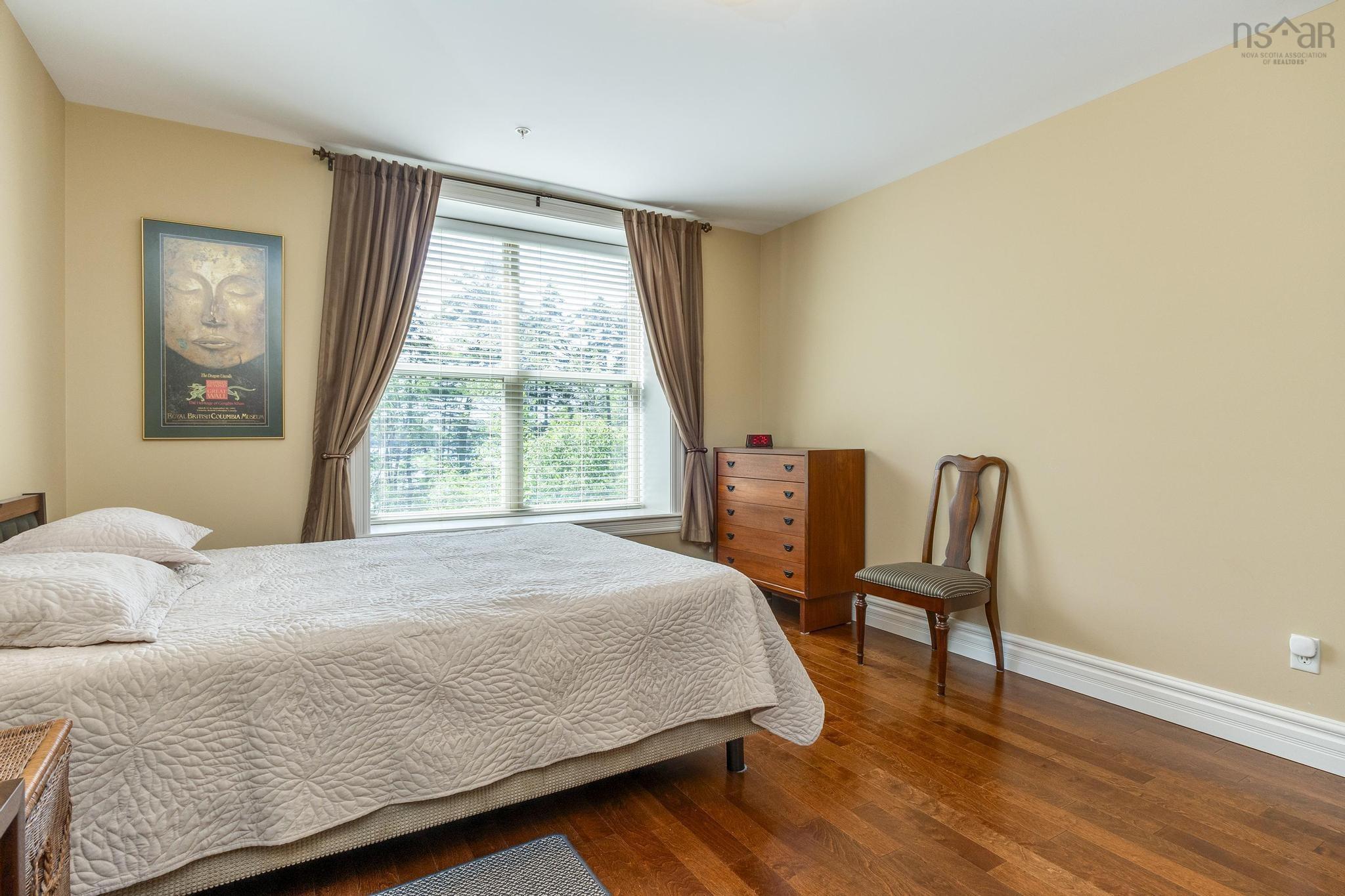 $585,000.00: 108 87 Pebblecreek Crescent, Portland Hills