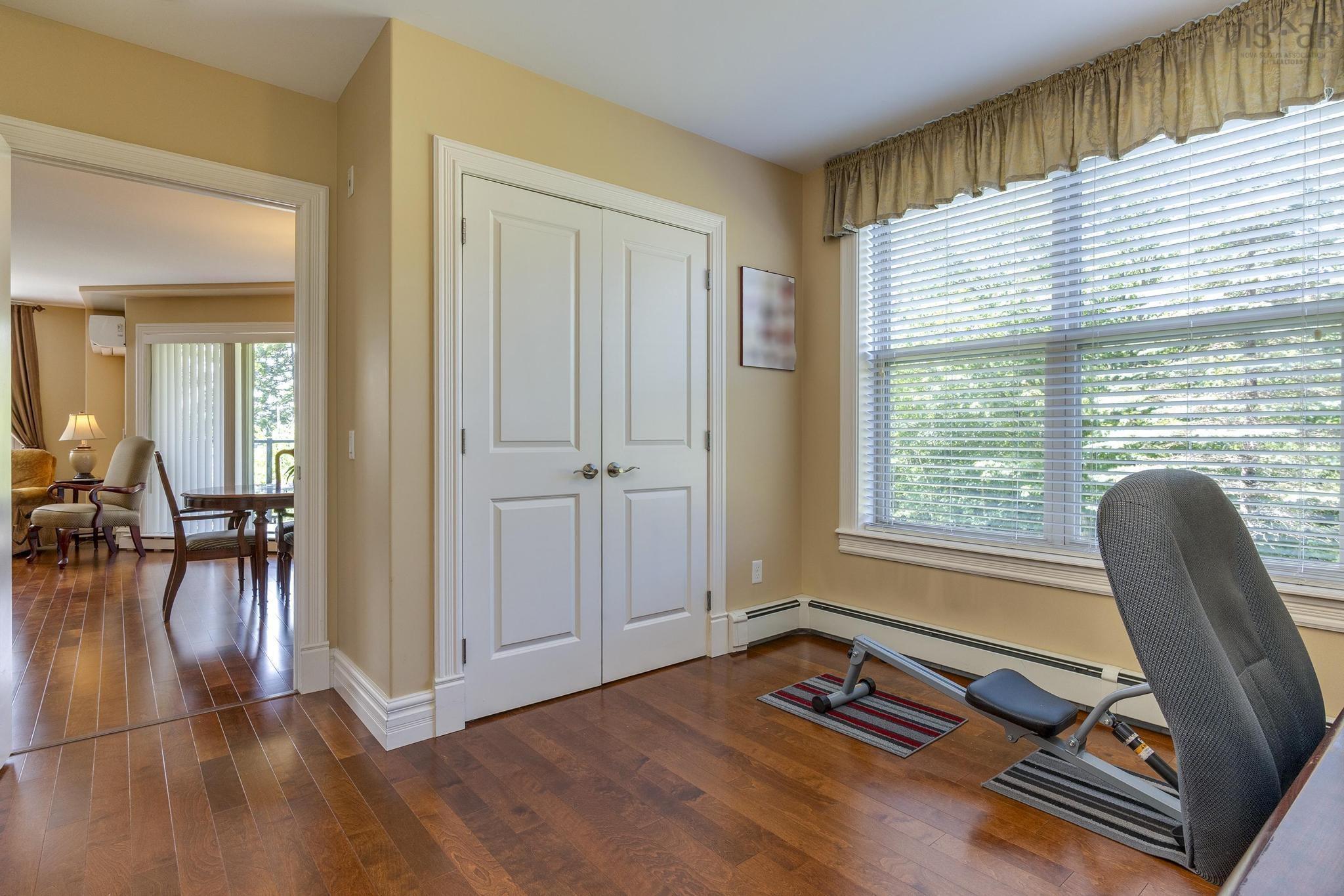 $585,000.00: 108 87 Pebblecreek Crescent, Portland Hills