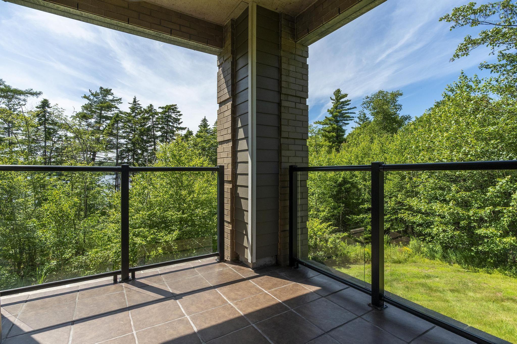 $585,000.00: 108 87 Pebblecreek Crescent, Portland Hills