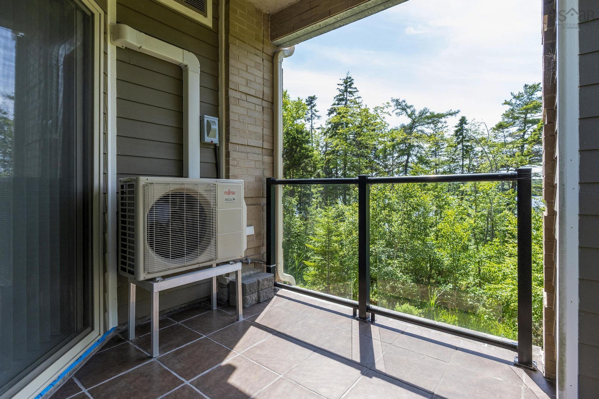 $585,000.00: 108 87 Pebblecreek Crescent, Portland Hills