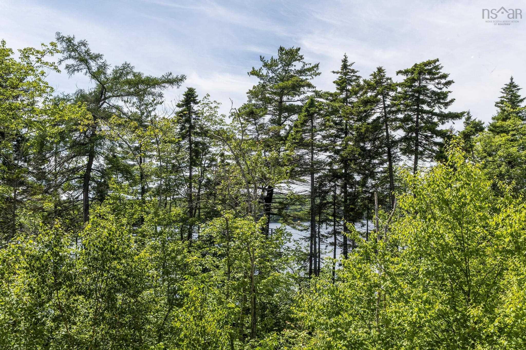 $585,000.00: 108 87 Pebblecreek Crescent, Portland Hills