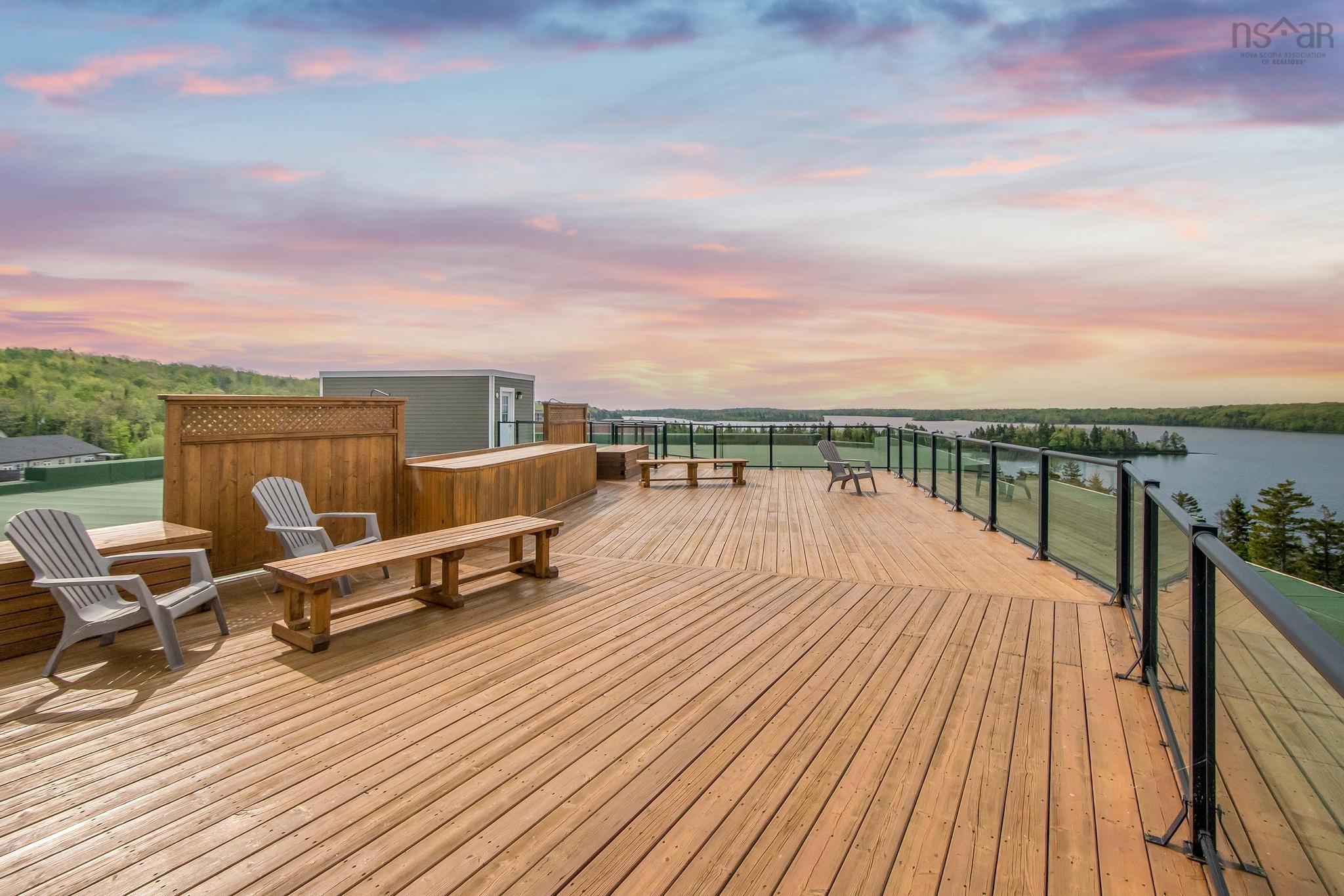 $585,000.00: 108 87 Pebblecreek Crescent, Portland Hills