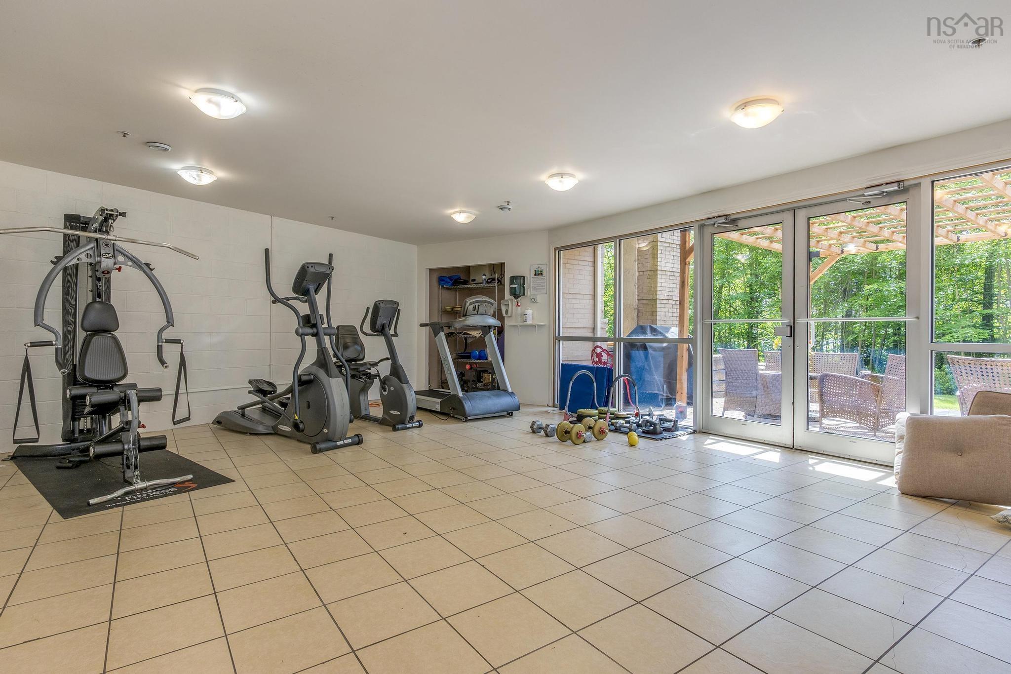 $585,000.00: 108 87 Pebblecreek Crescent, Portland Hills