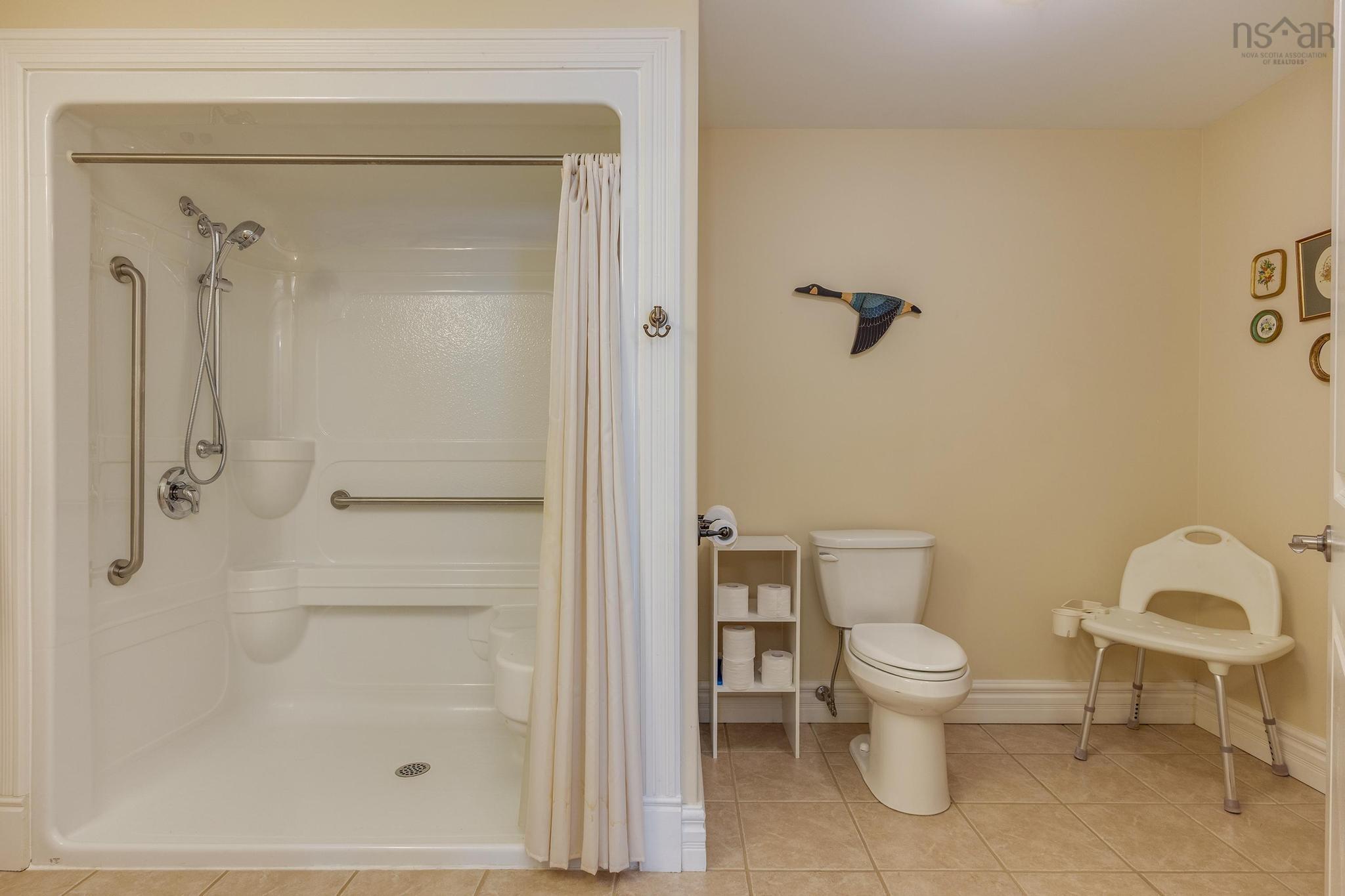 $585,000.00: 108 87 Pebblecreek Crescent, Portland Hills