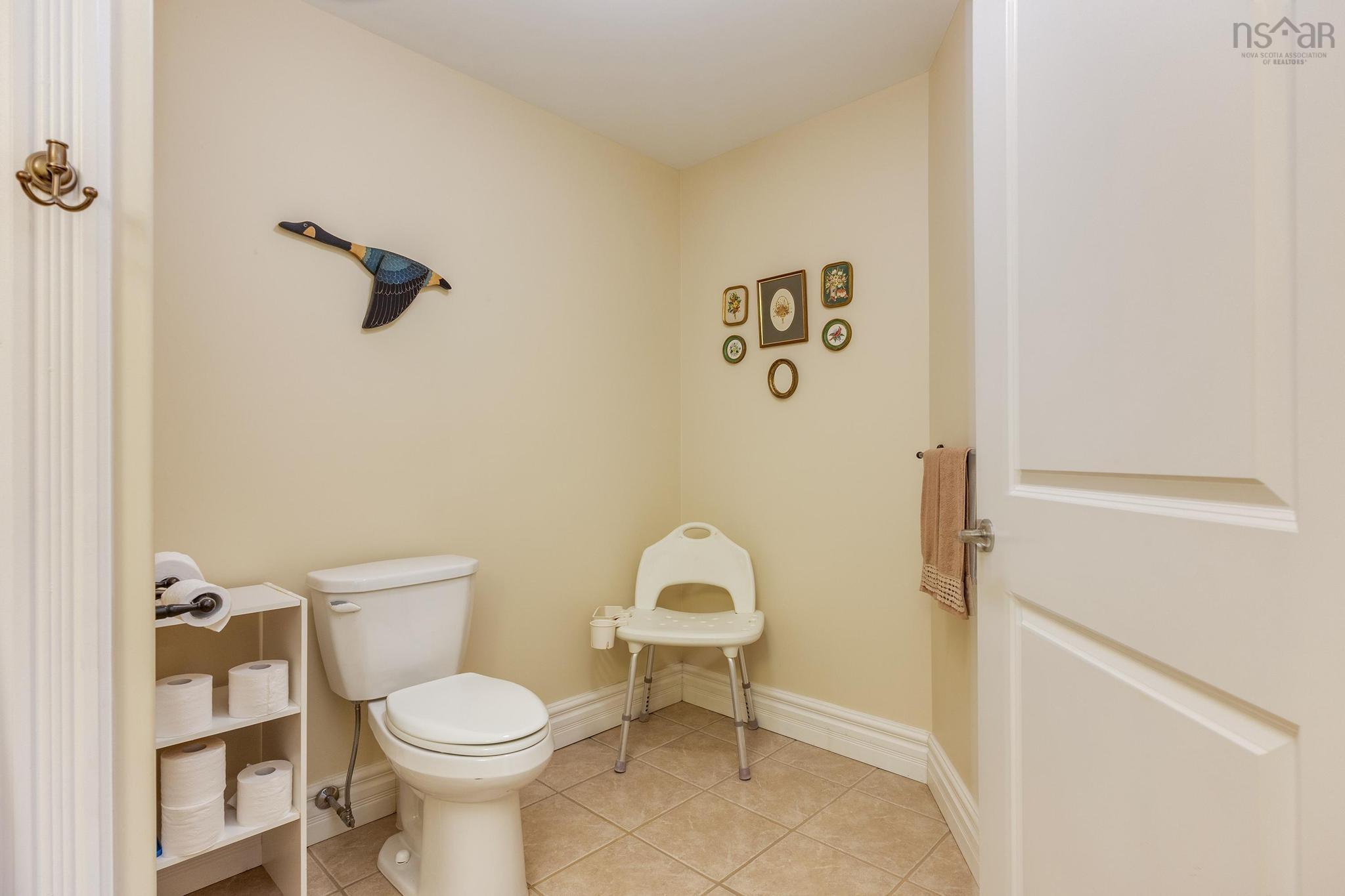 $585,000.00: 108 87 Pebblecreek Crescent, Portland Hills