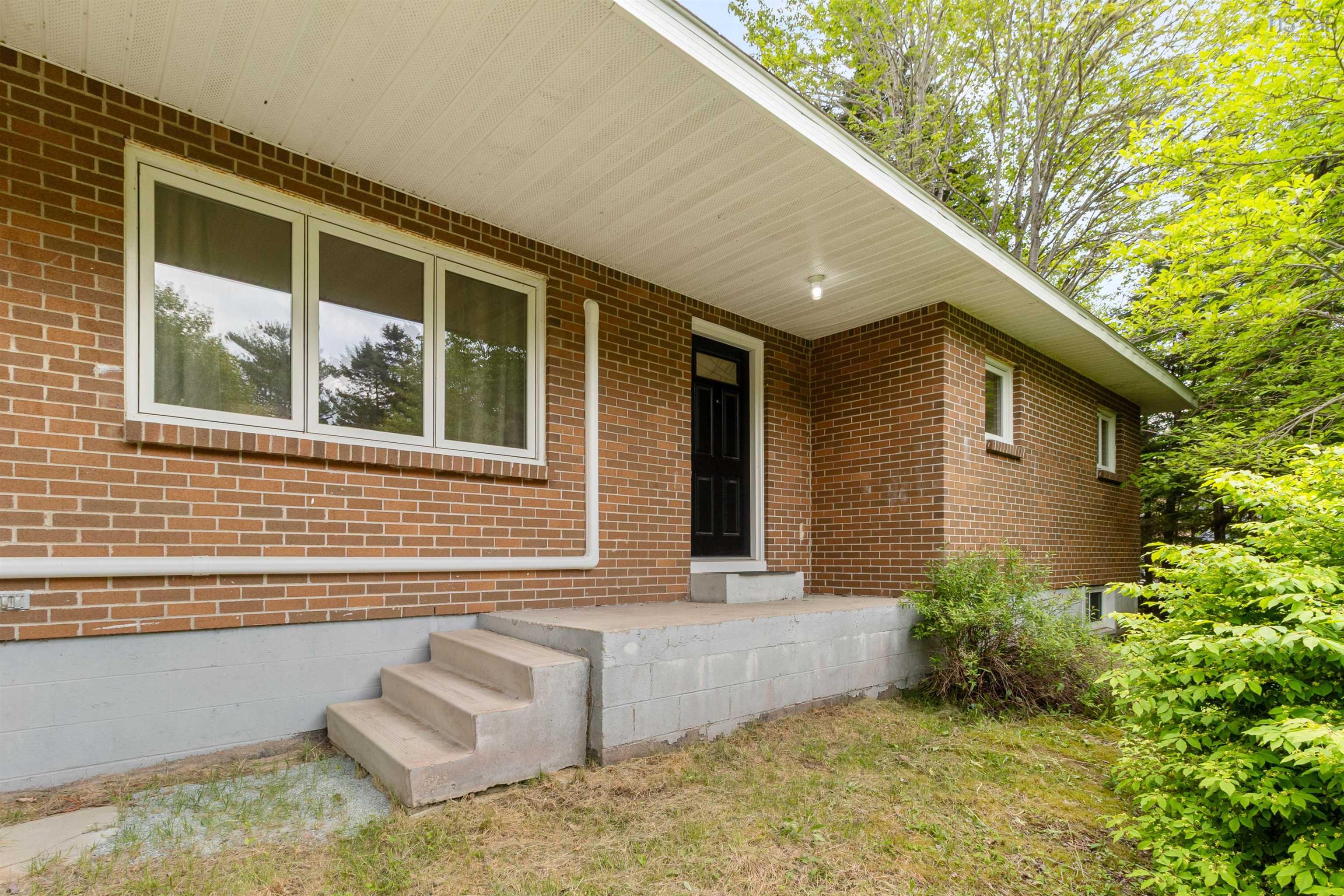 $449,500.00: 15 Fox Pen Road, Tantallon