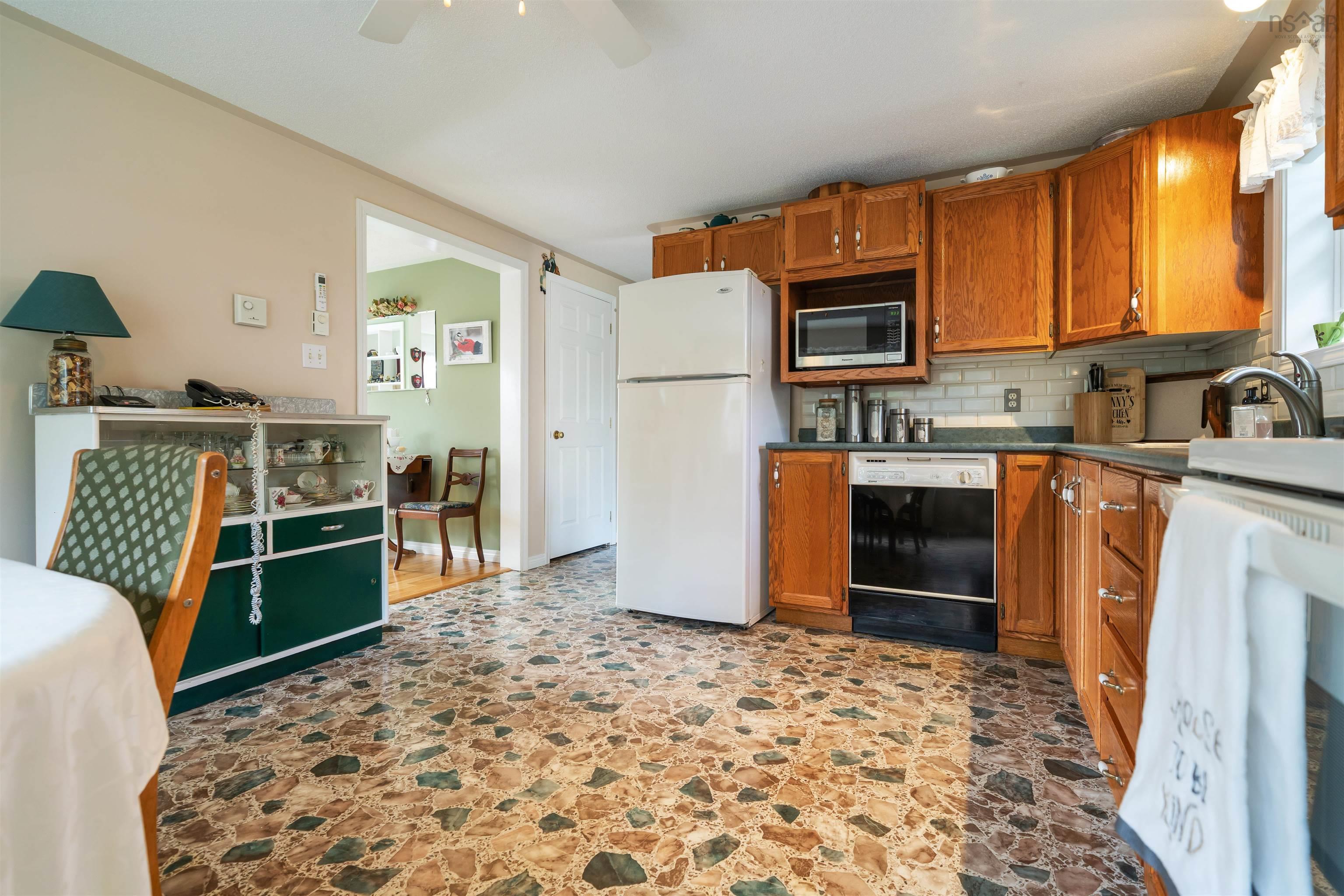 $349,900.00: 481 Frasers Mountain Branch Road, Woodburn