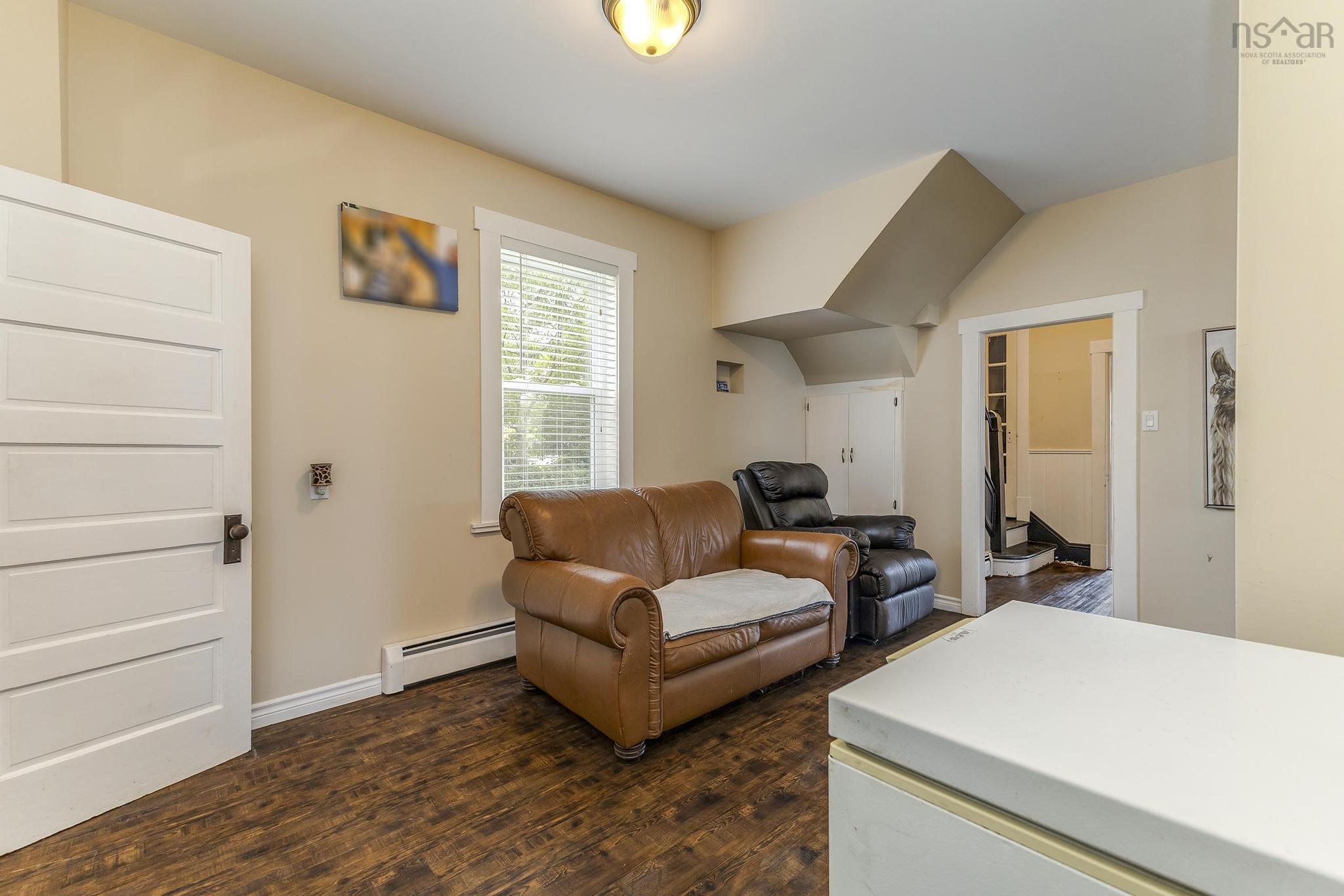 $299,900.00: 326 Shelburne Street, New Glasgow