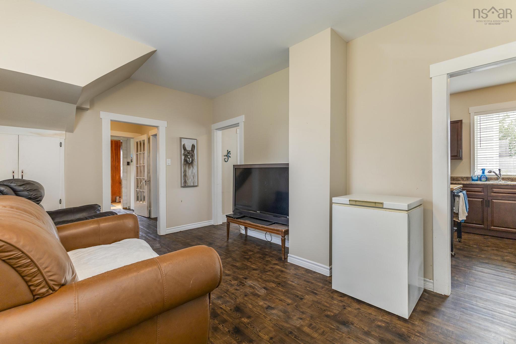 $299,900.00: 326 Shelburne Street, New Glasgow