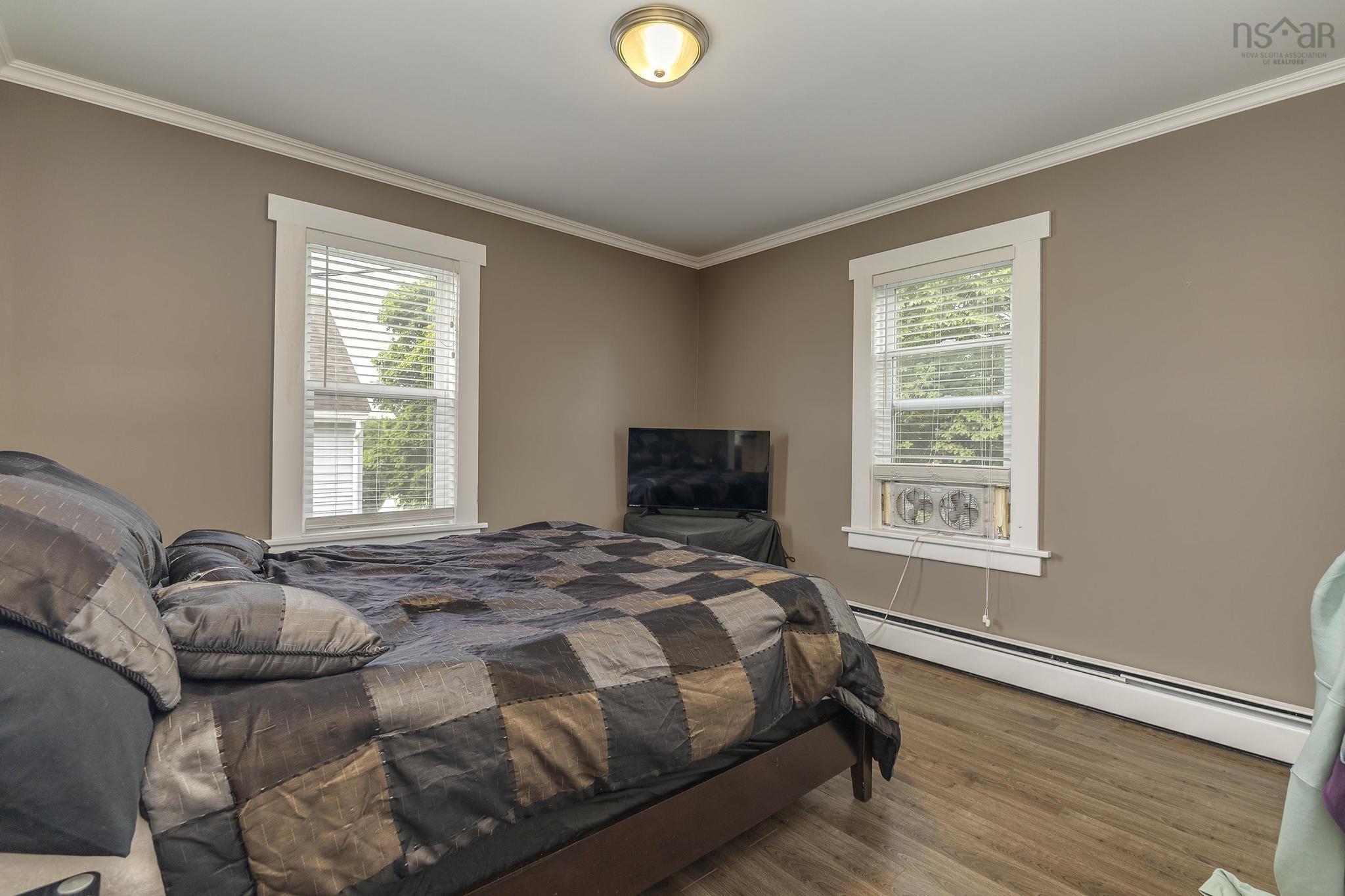 $299,900.00: 326 Shelburne Street, New Glasgow