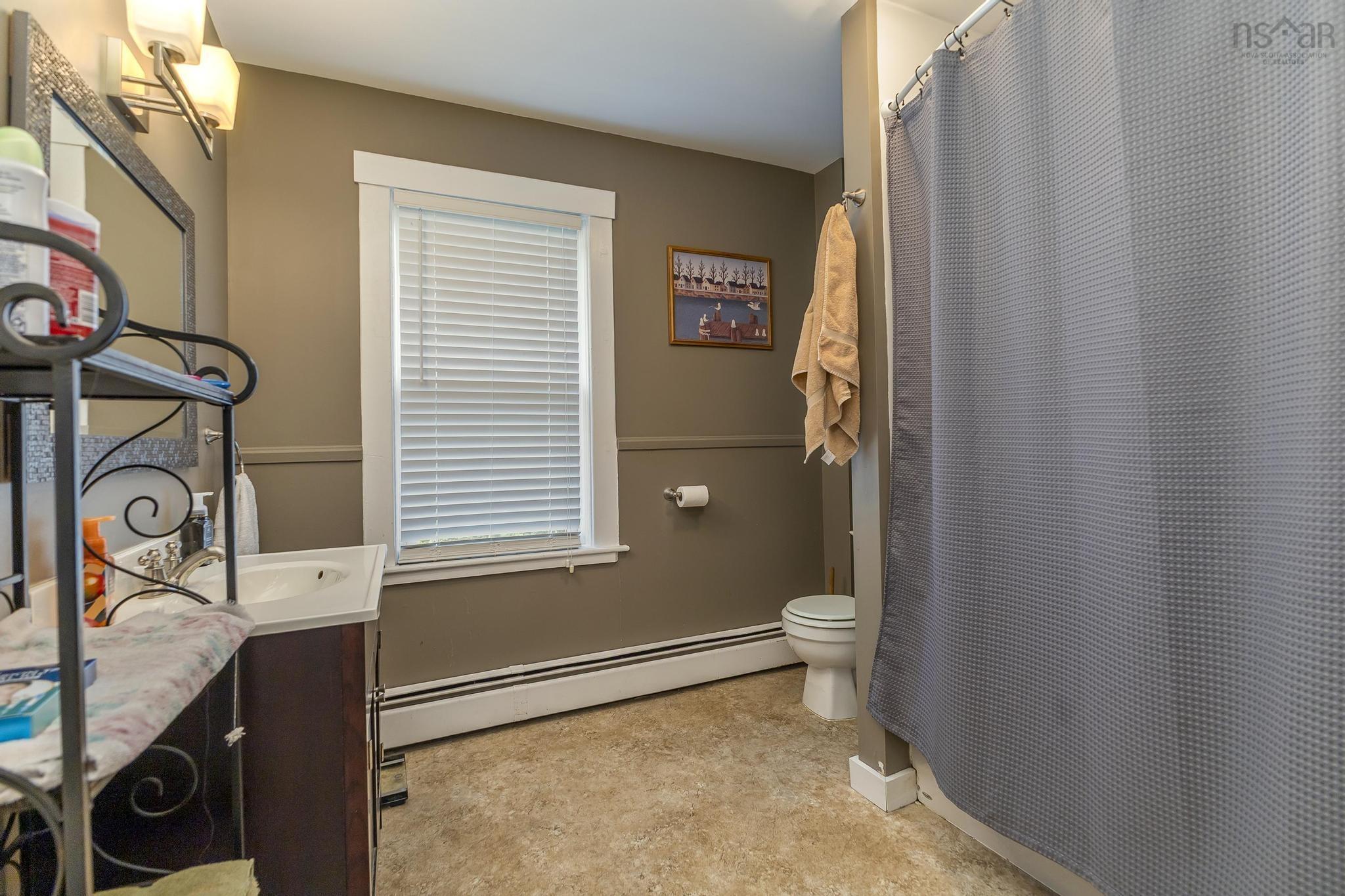 $299,900.00: 326 Shelburne Street, New Glasgow