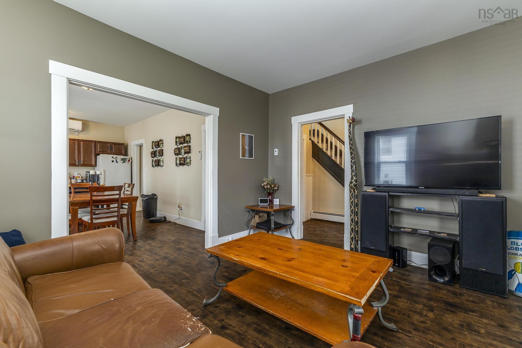 $299,900.00: 326 Shelburne Street, New Glasgow