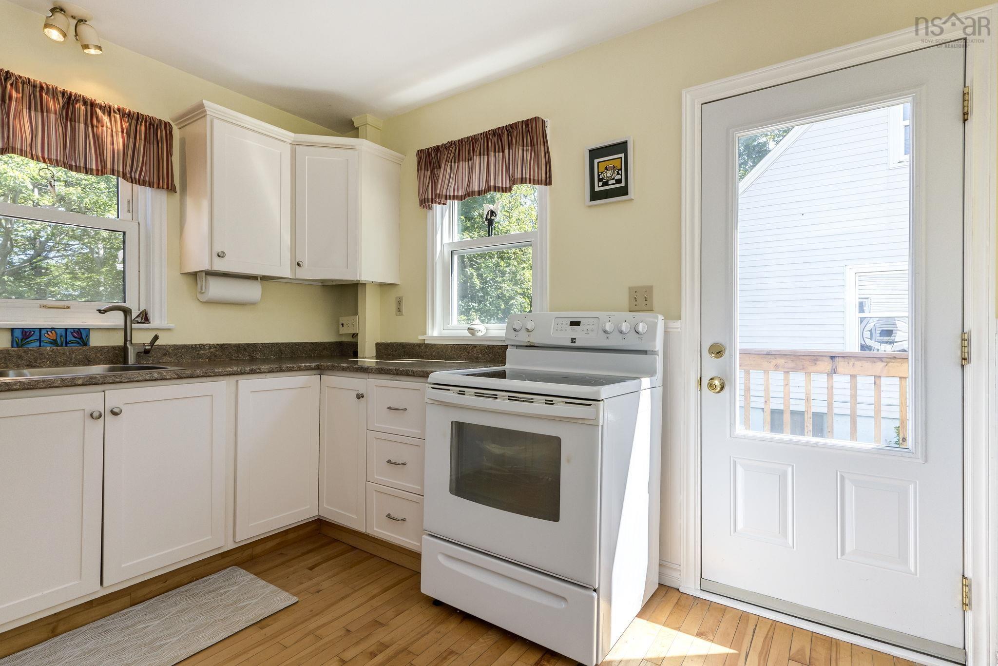 $570,000.00: 50 Fenwood Road, Halifax