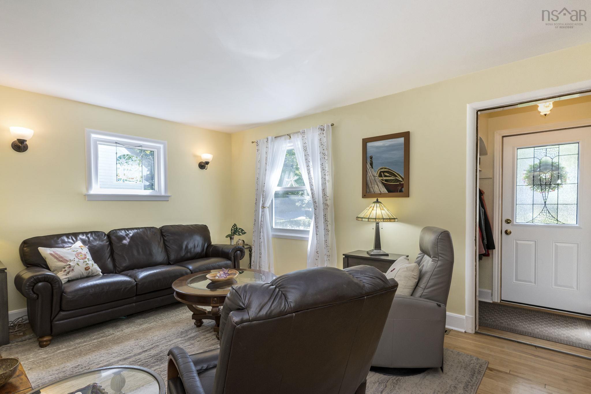 $570,000.00: 50 Fenwood Road, Halifax