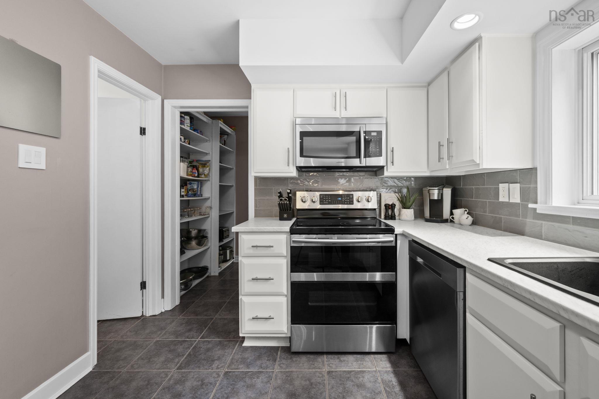 $689,900.00: 70 Carlheath Drive, Wellington