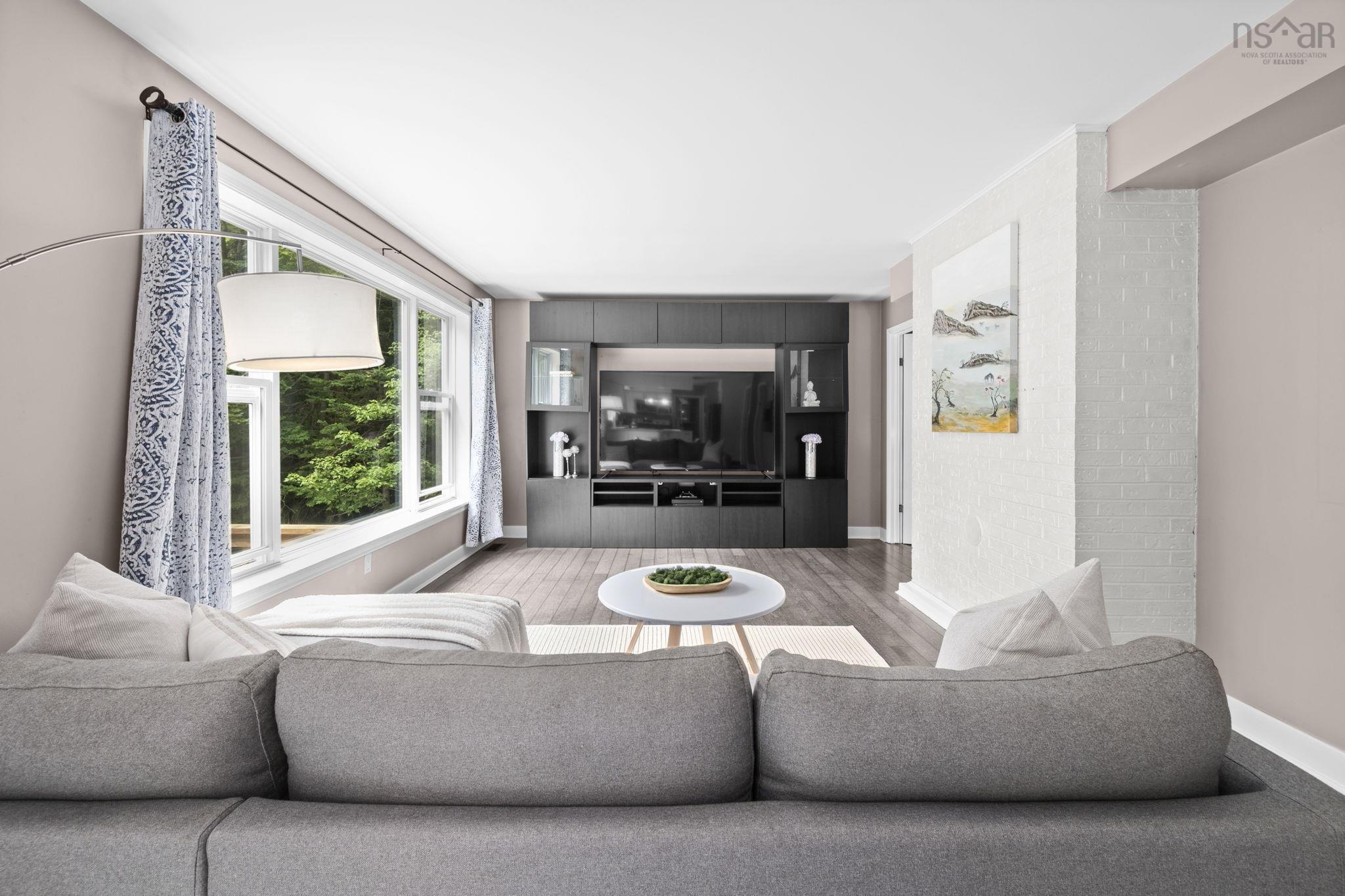 $689,900.00: 70 Carlheath Drive, Wellington