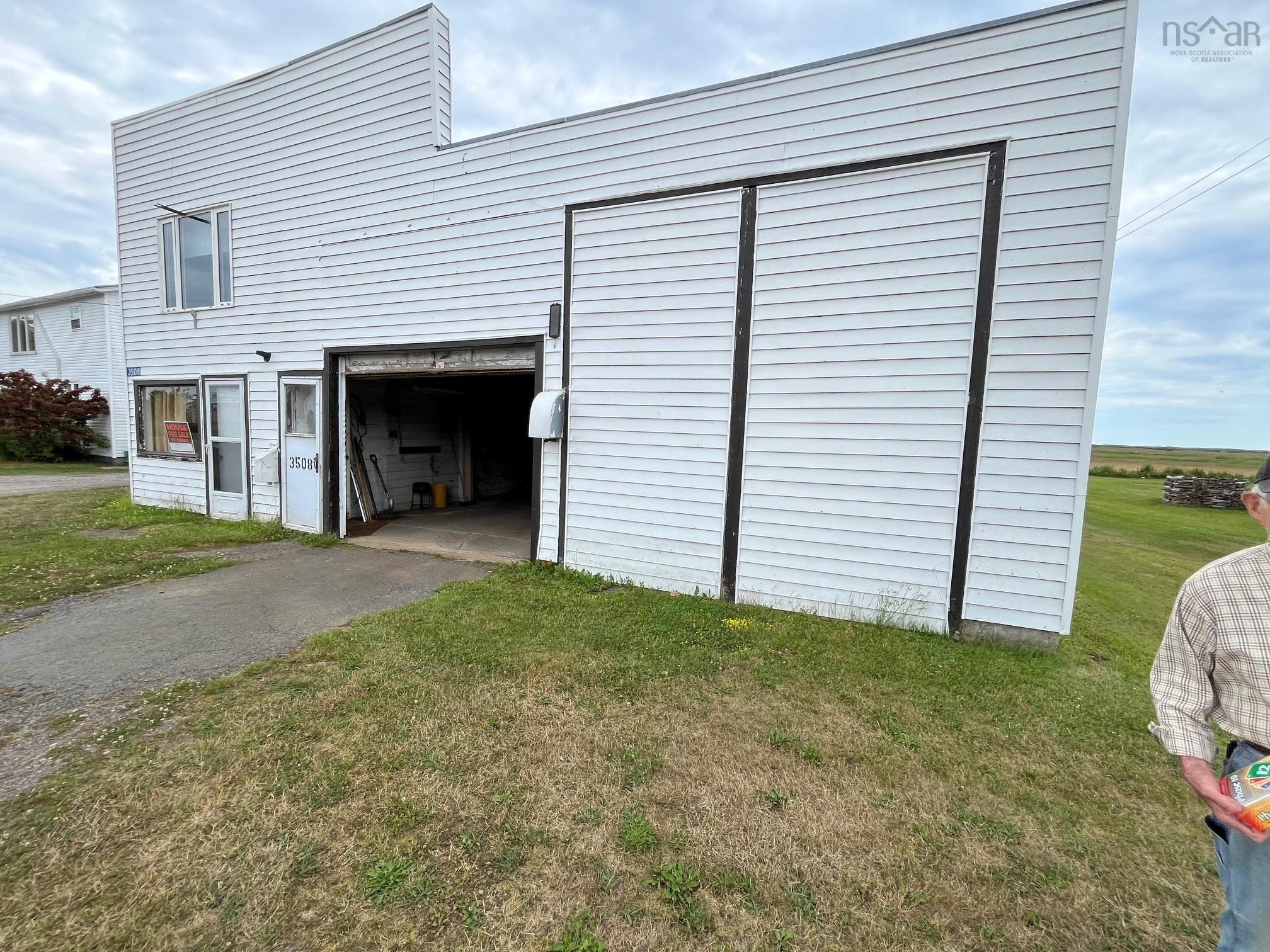 $81,000.00: 3508 Highway 209, Advocate Harbour