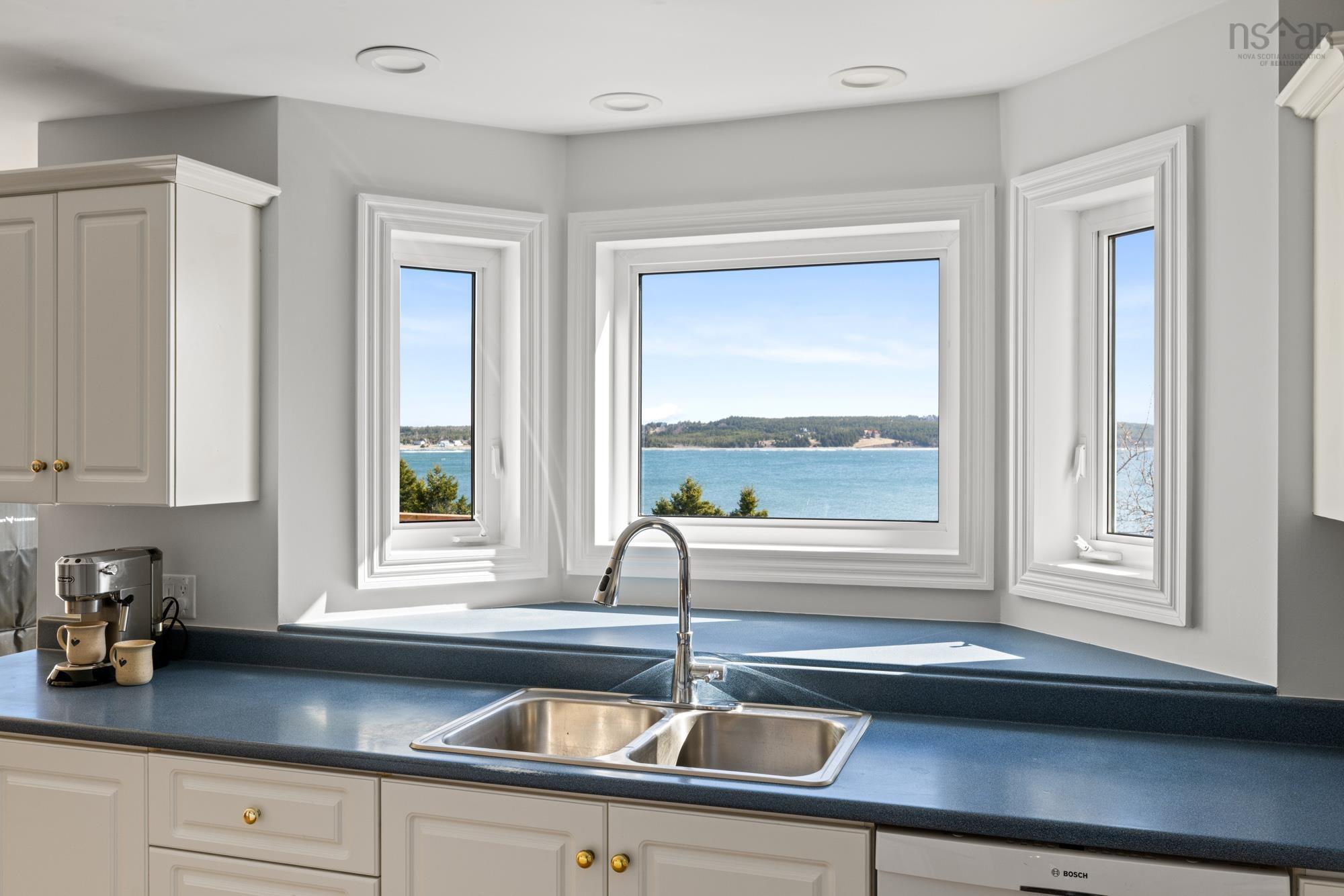 $899,000.00: 1939 Cow Bay Road, Cow Bay