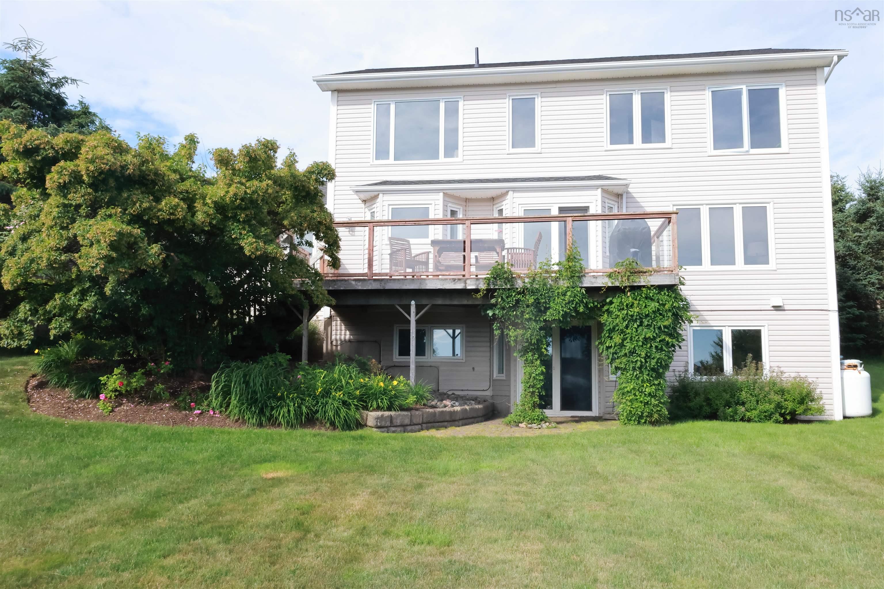 $899,000.00: 1939 Cow Bay Road, Cow Bay