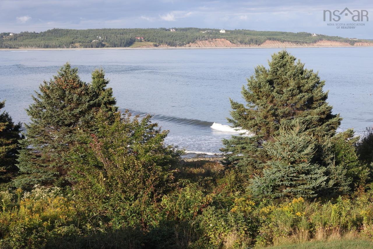 $899,000.00: 1939 Cow Bay Road, Cow Bay