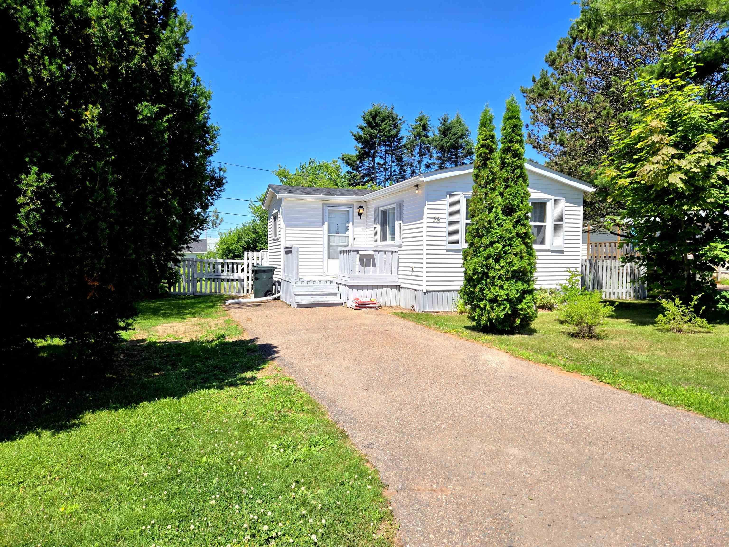 $149,900.00: 12 Costin Drive, Amherst