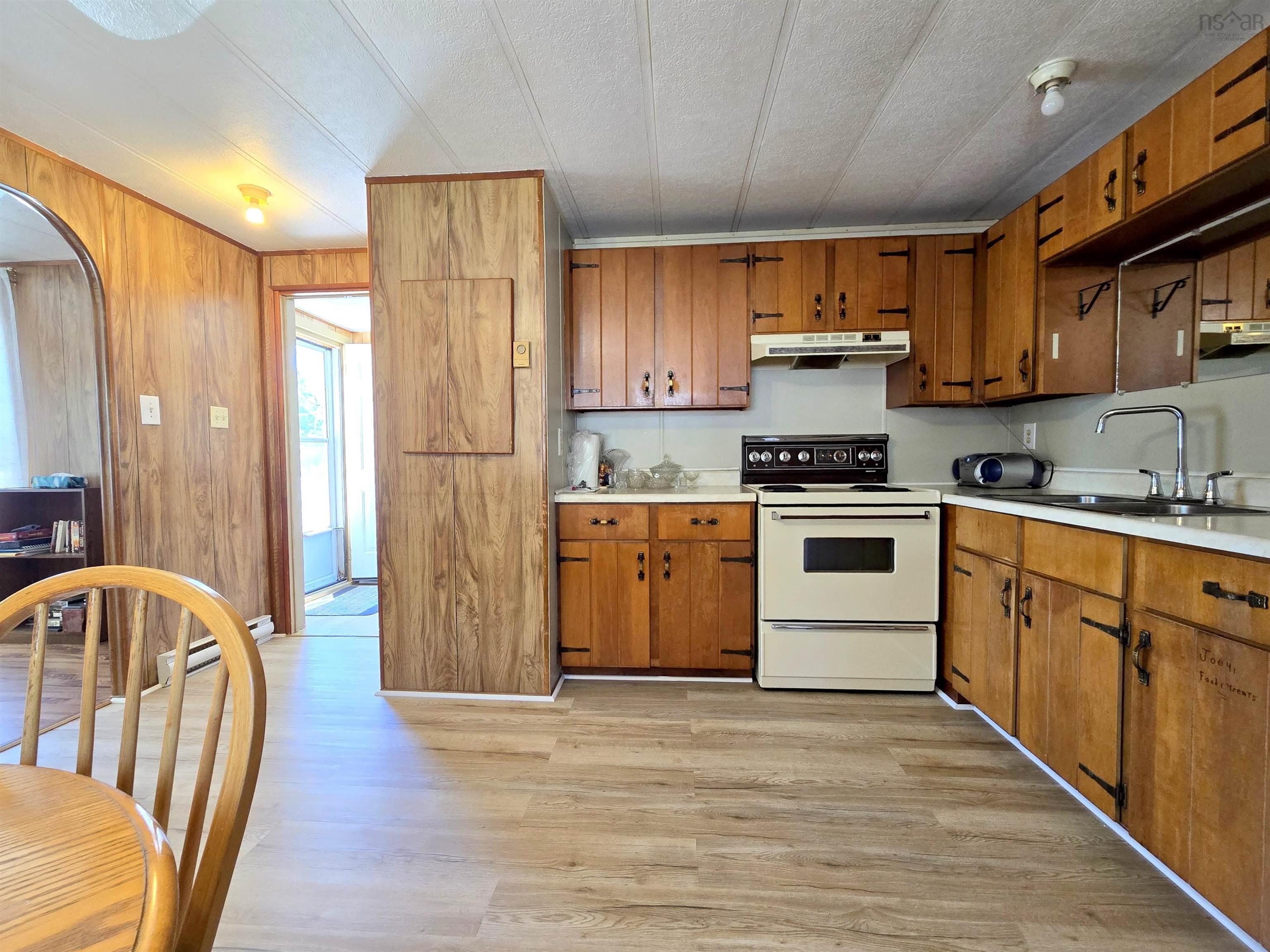 $149,900.00: 12 Costin Drive, Amherst