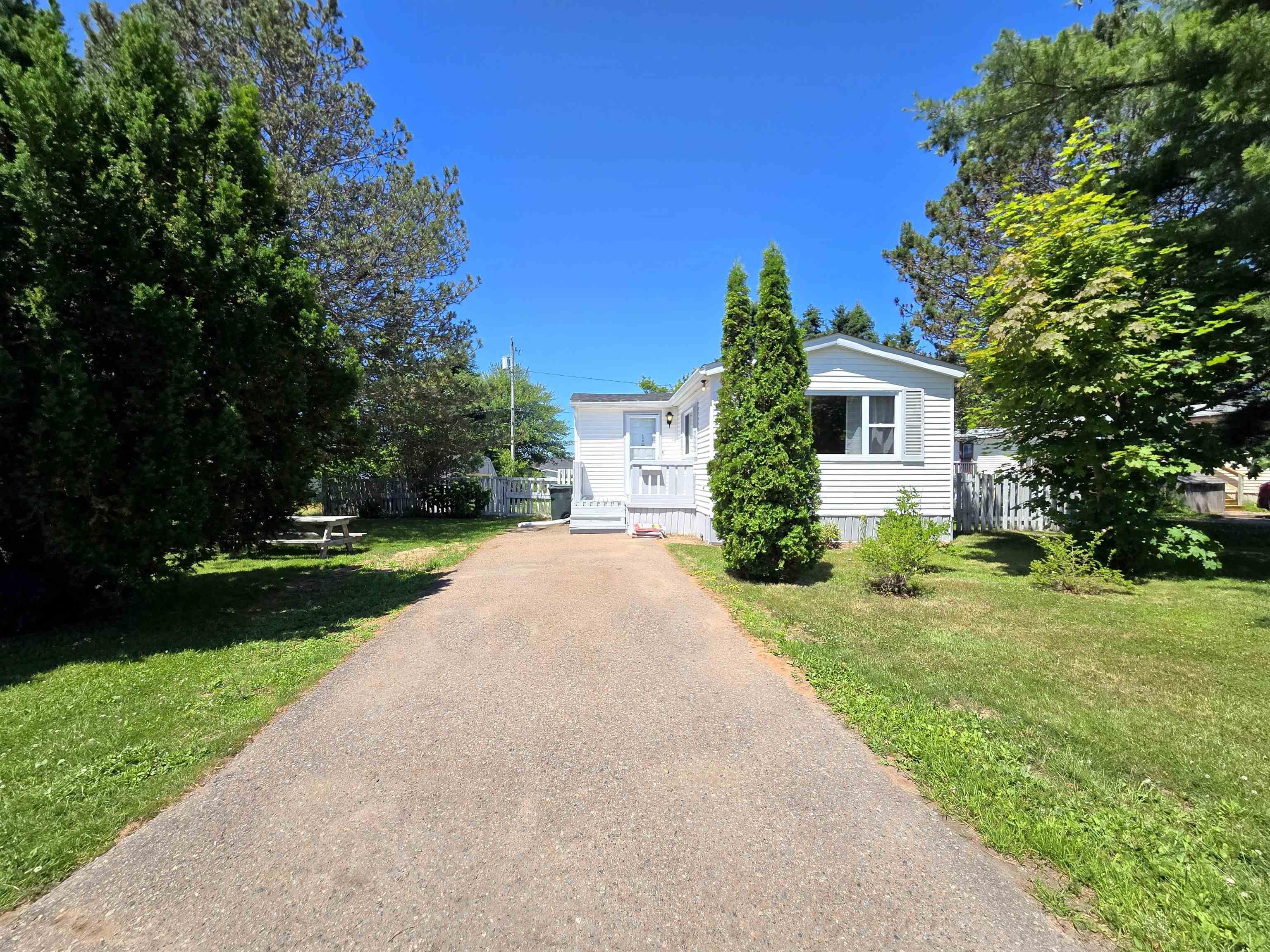 $149,900.00: 12 Costin Drive, Amherst