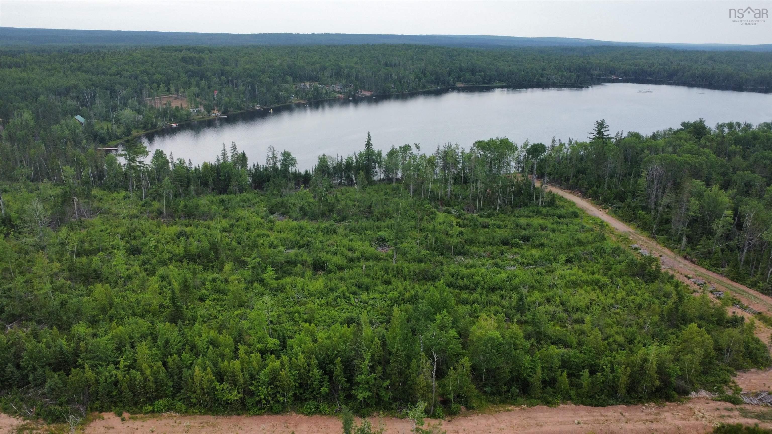 $79,900.00: 3 Black Lake, Glenville