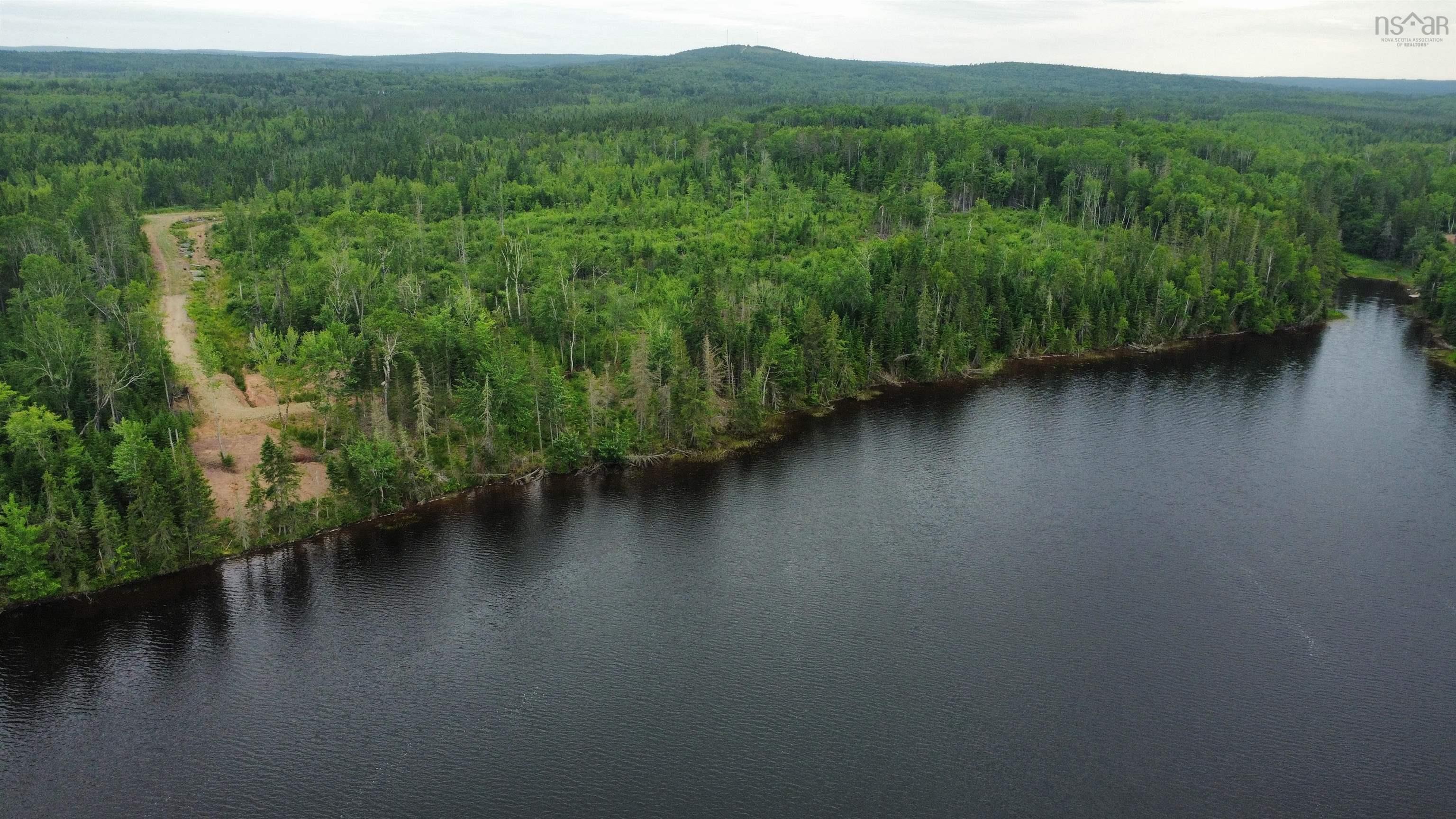 $79,900.00: 3 Black Lake, Glenville