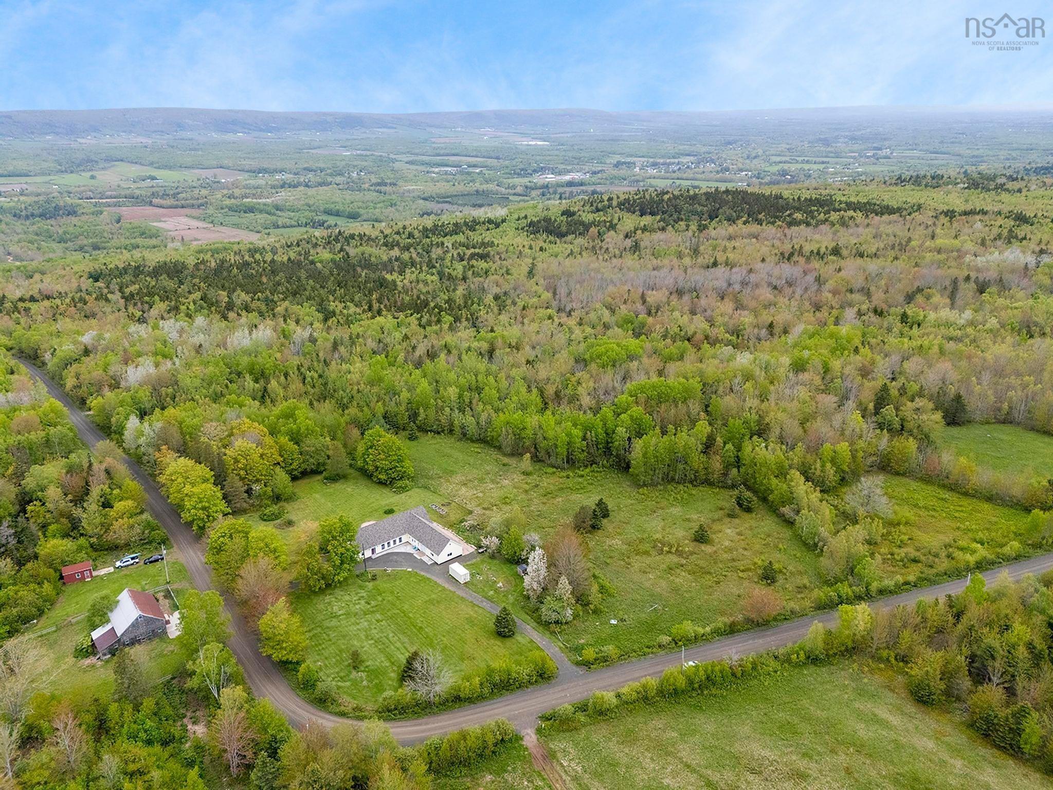 $725,000.00: 237 Inglisville Road, West Inglisville