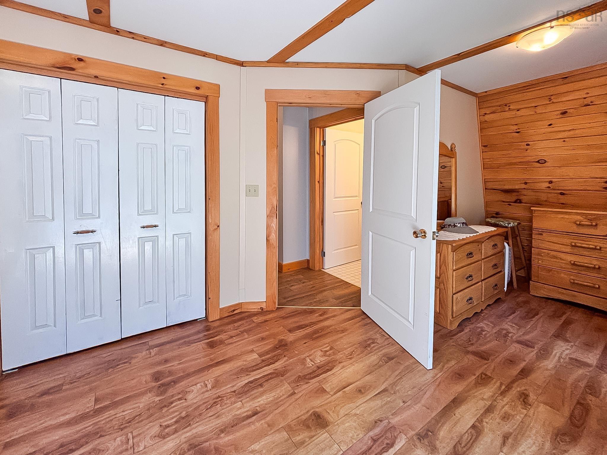 $399,900.00: 279 PARADISE COVE Road, Middle New Cornwall