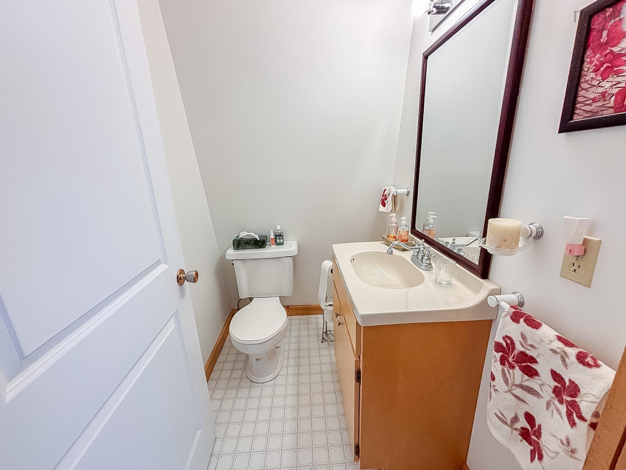 $399,900.00: 279 PARADISE COVE Road, Middle New Cornwall