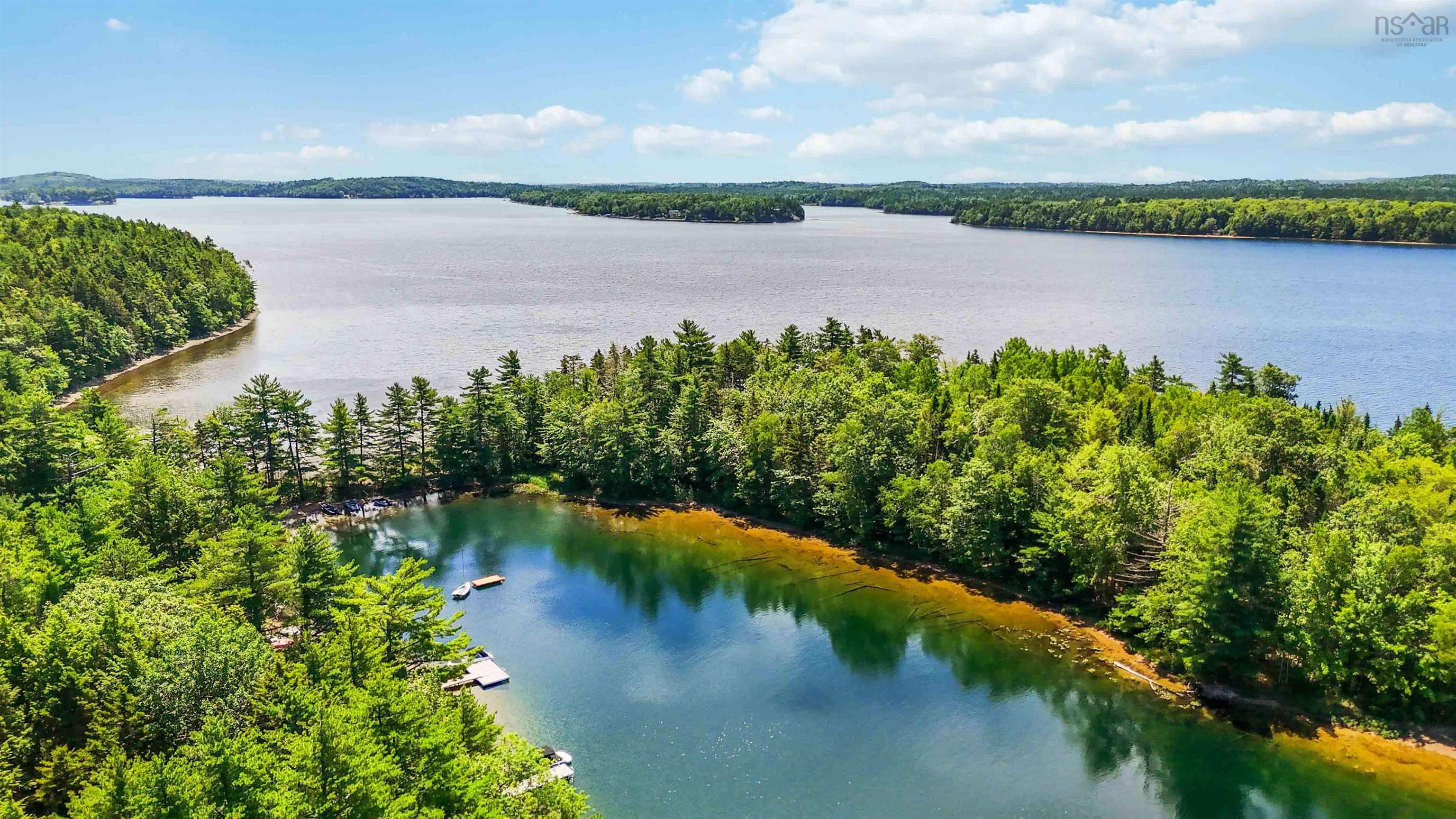 $399,900.00: 279 PARADISE COVE Road, Middle New Cornwall