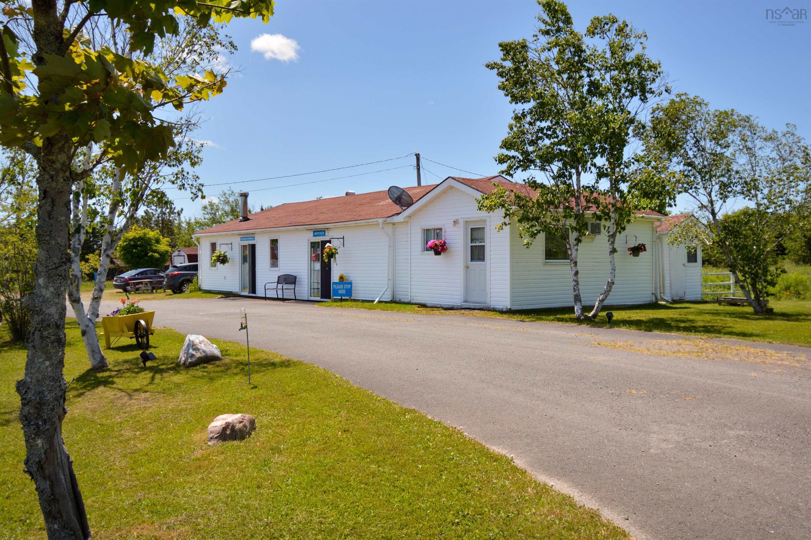 $1,200,000.00: 8885 Highway 105, Baddeck Inlet