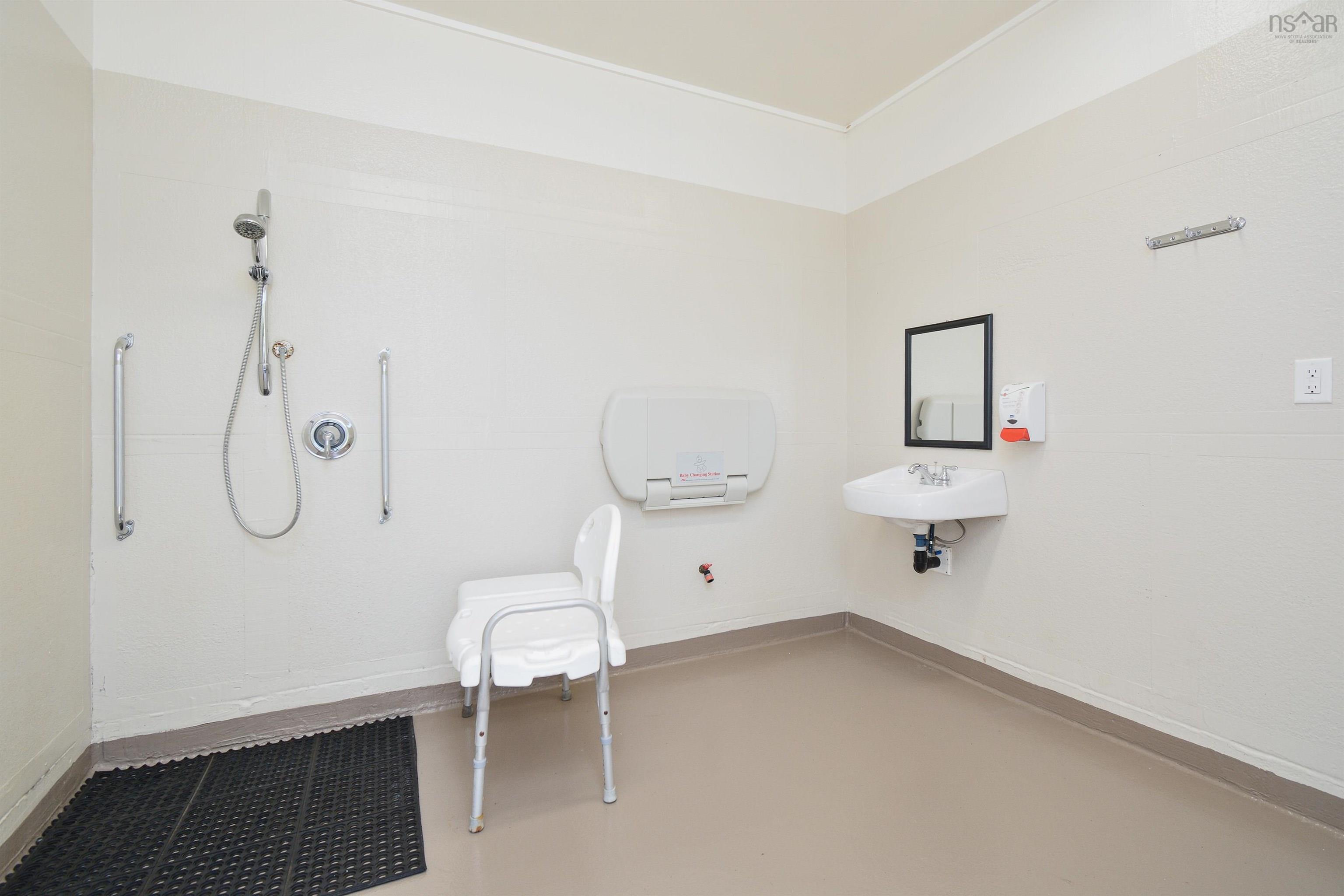 $1,200,000.00: 8885 Highway 105, Baddeck Inlet