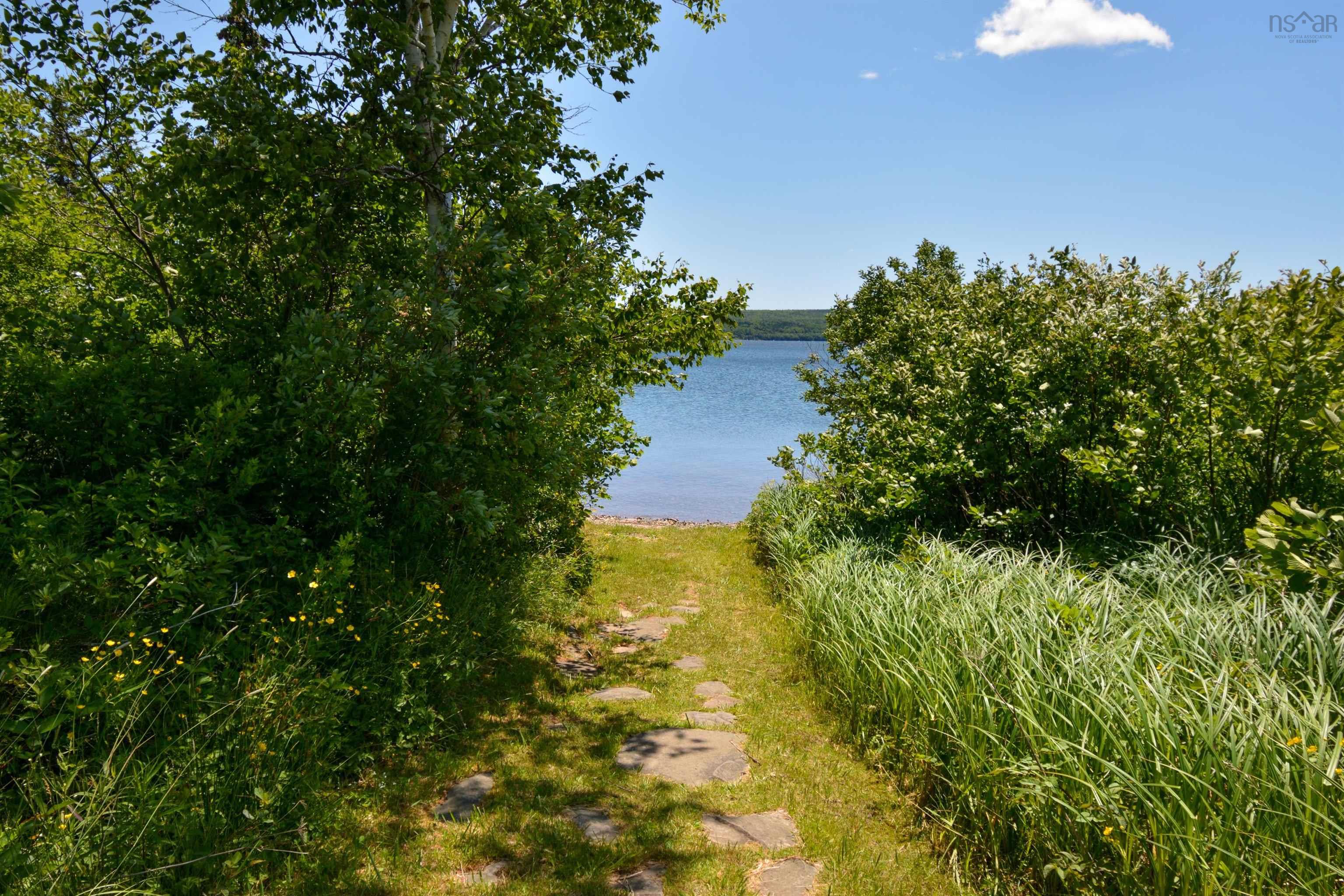 $1,200,000.00: 8885 Highway 105, Baddeck Inlet