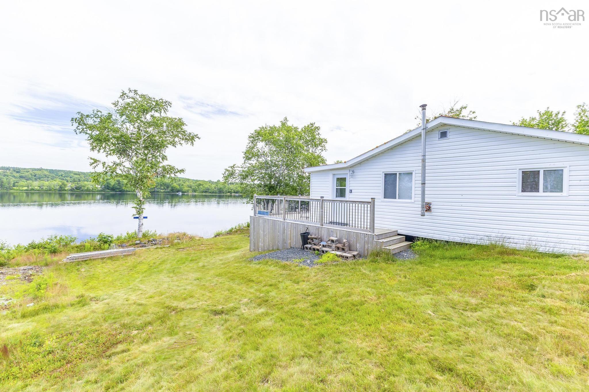 $199,900.00: 18 Fenwick Rd, Eden Lake