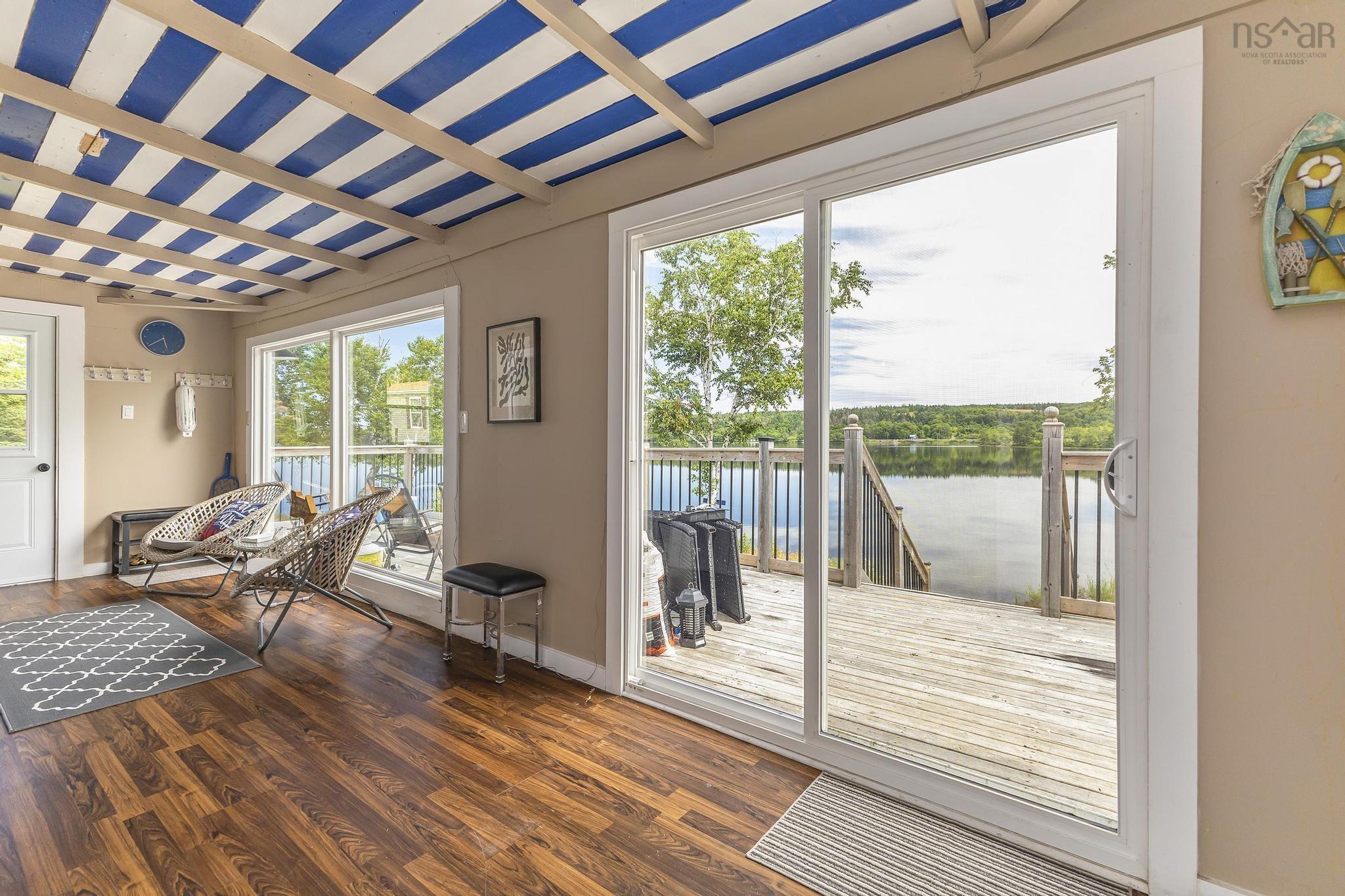 $199,900.00: 18 Fenwick Rd, Eden Lake