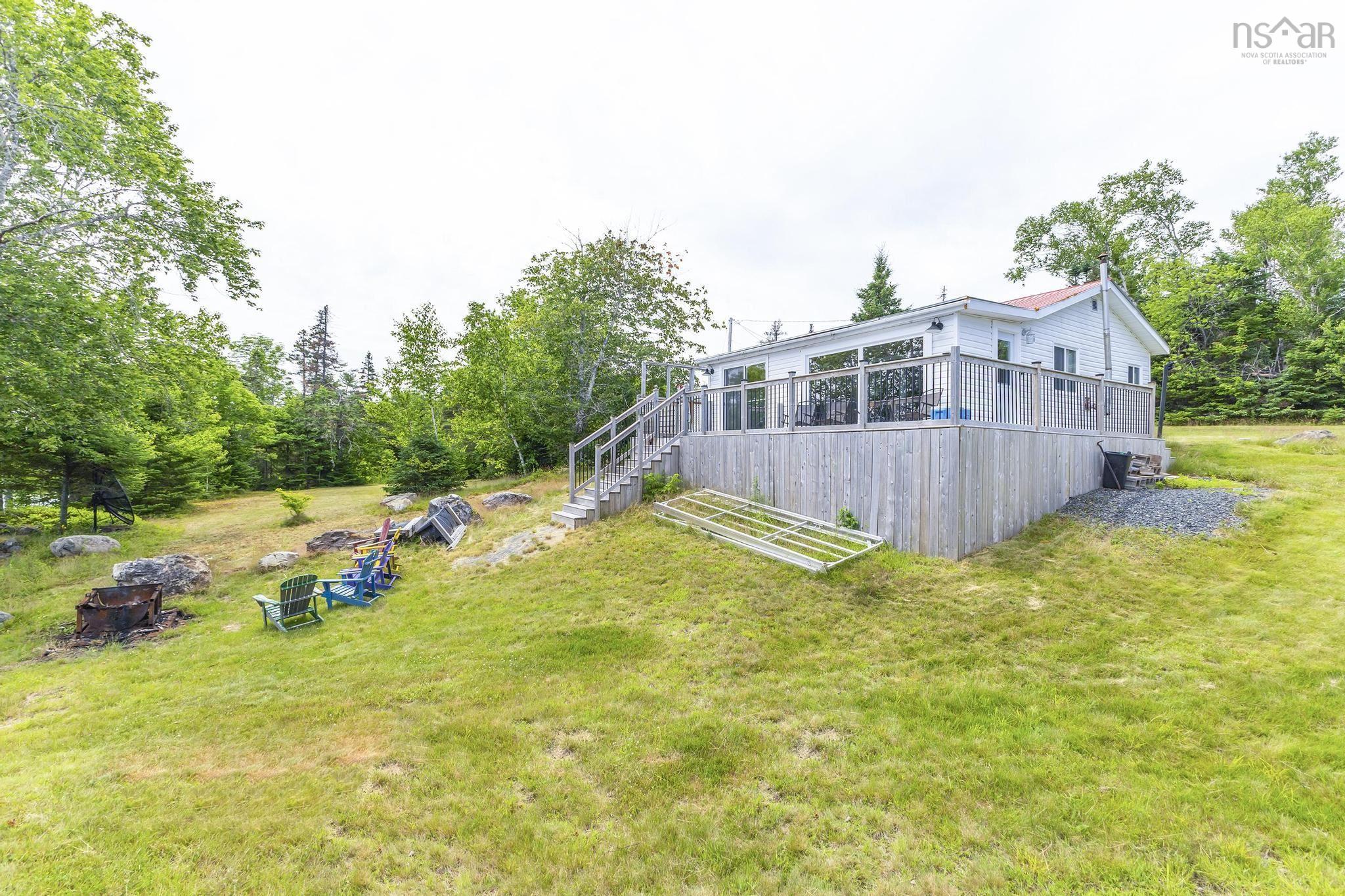 $199,900.00: 18 Fenwick Rd, Eden Lake