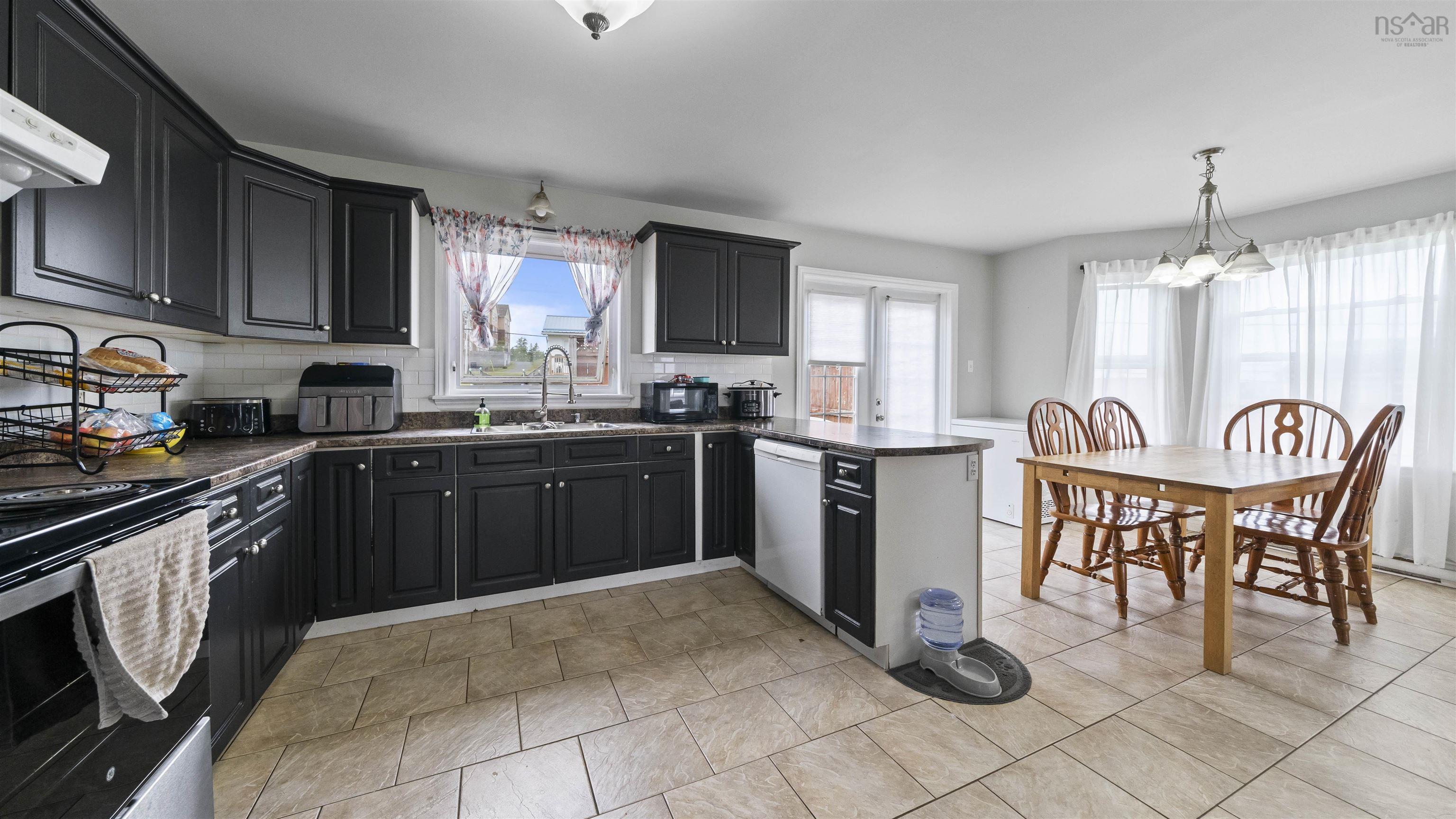 $374,900.00: 18 Coburg Crescent, Truro