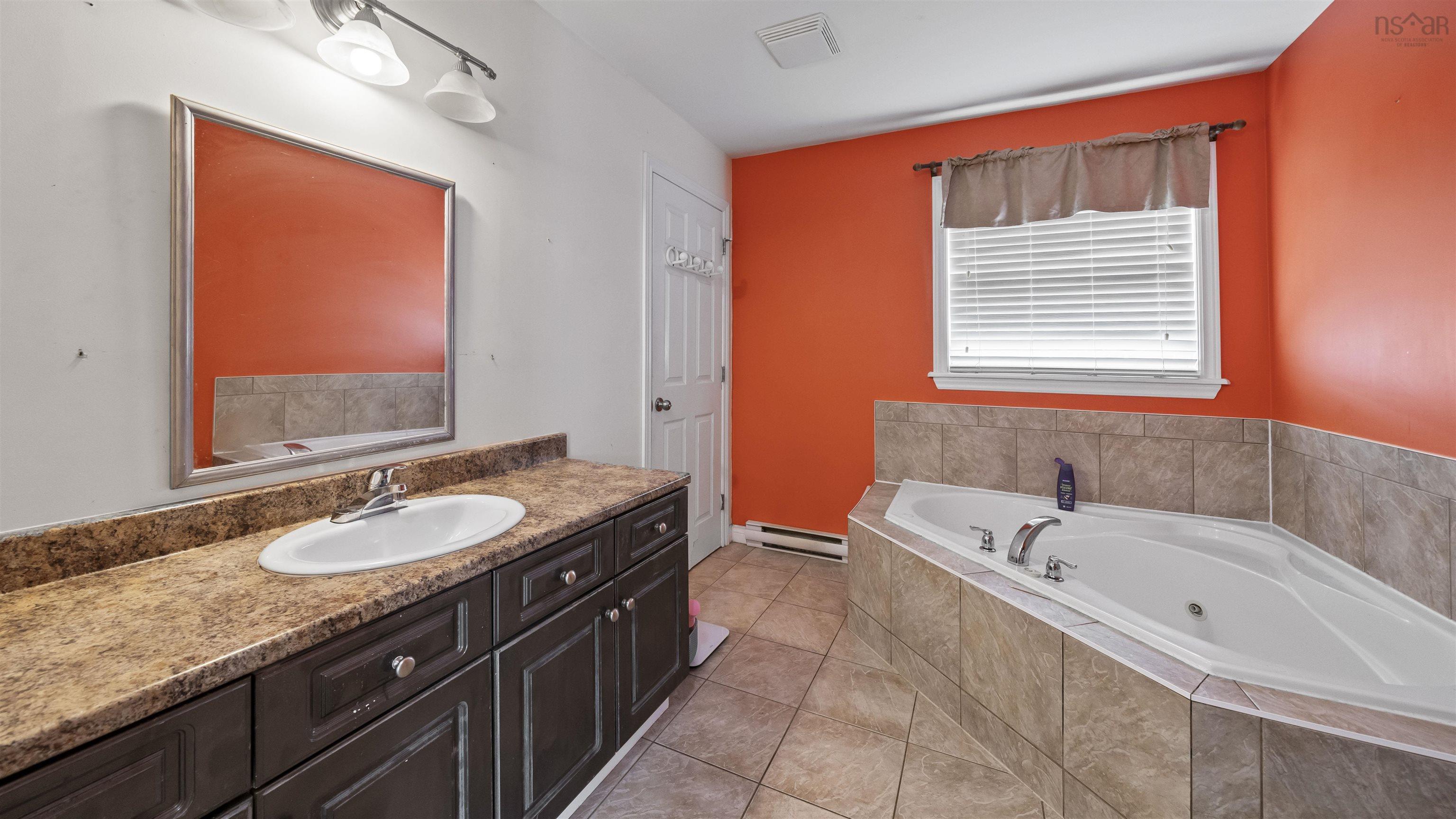 $374,900.00: 18 Coburg Crescent, Truro