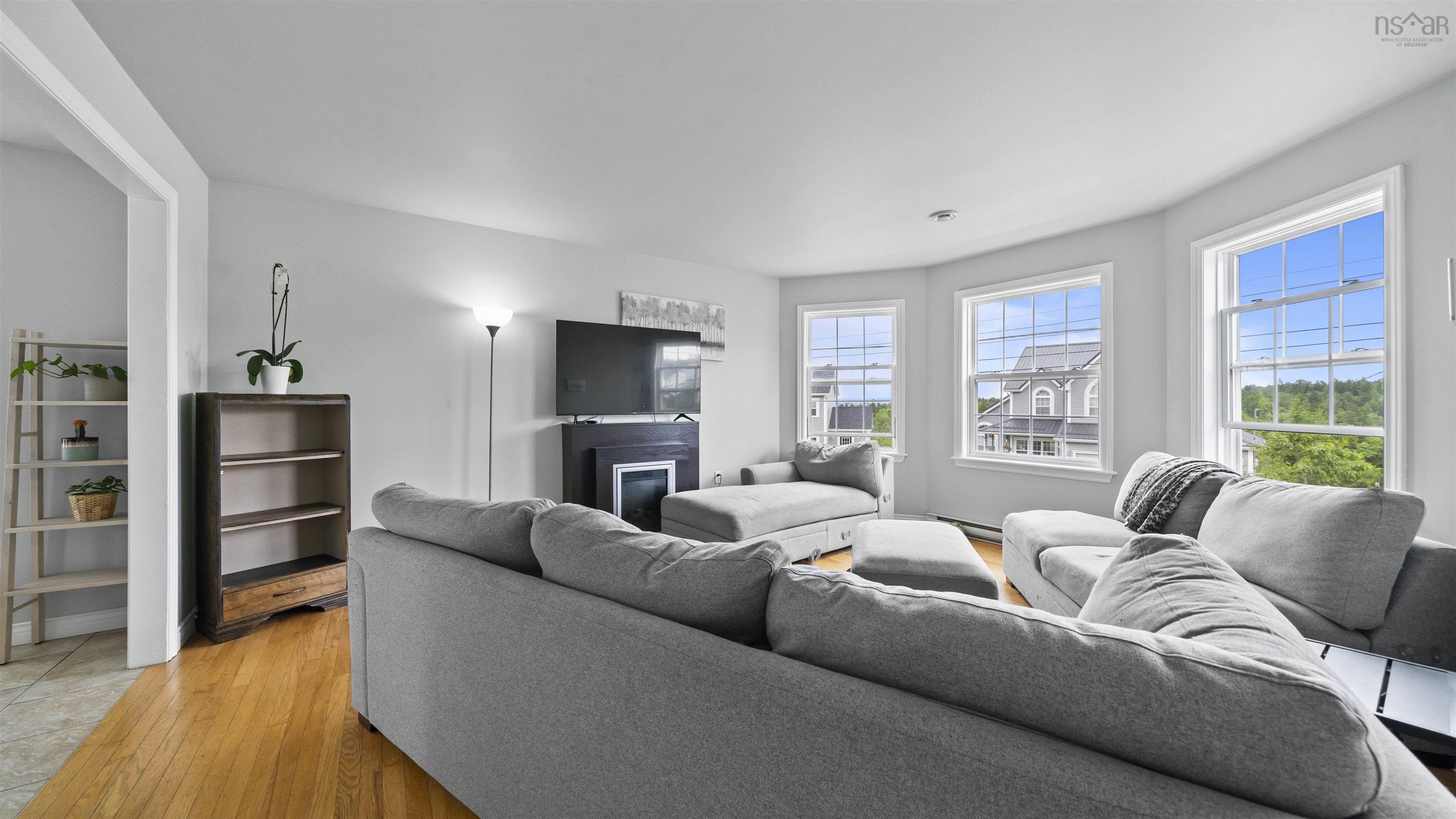 $374,900.00: 18 Coburg Crescent, Truro