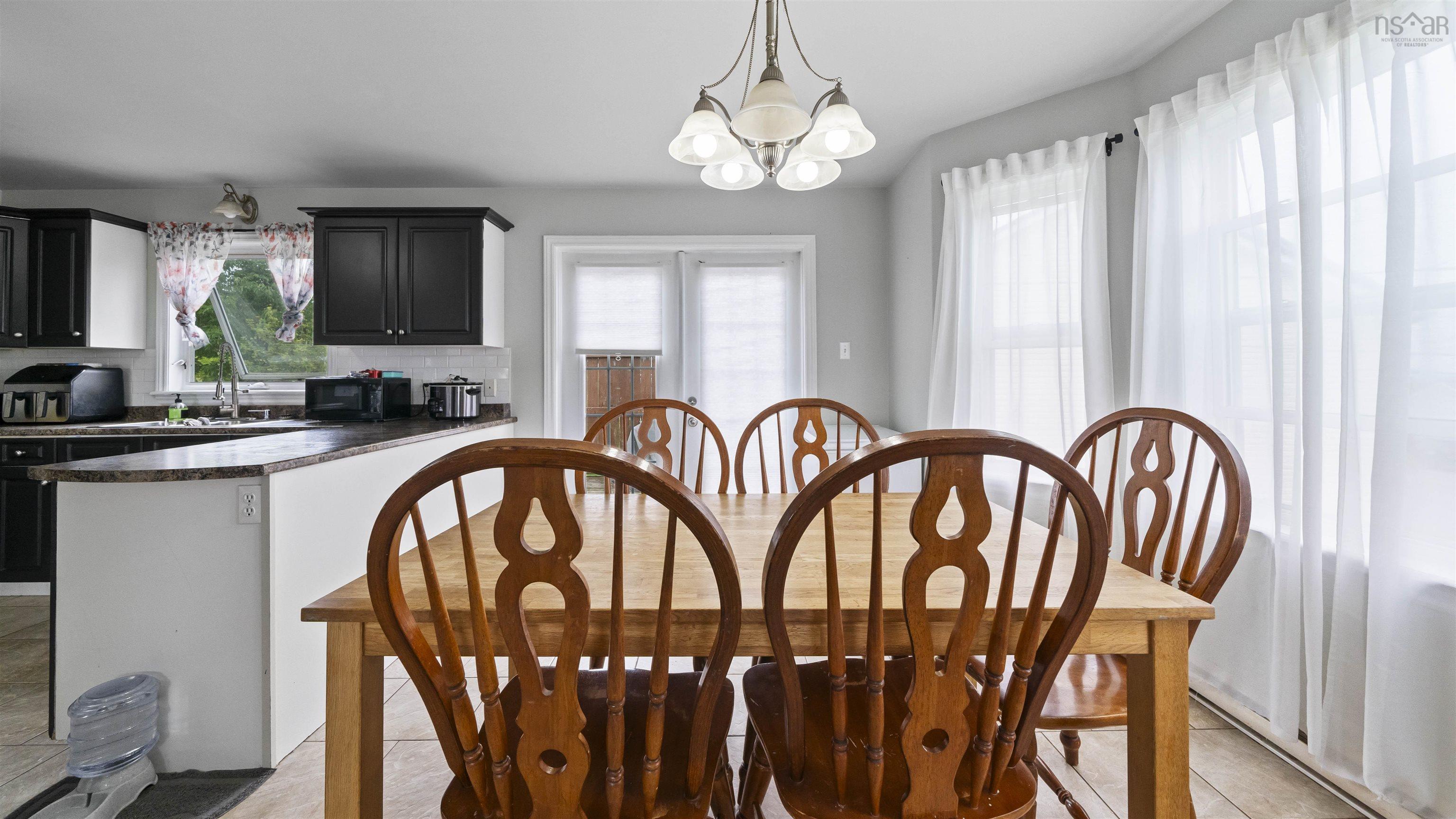 $374,900.00: 18 Coburg Crescent, Truro