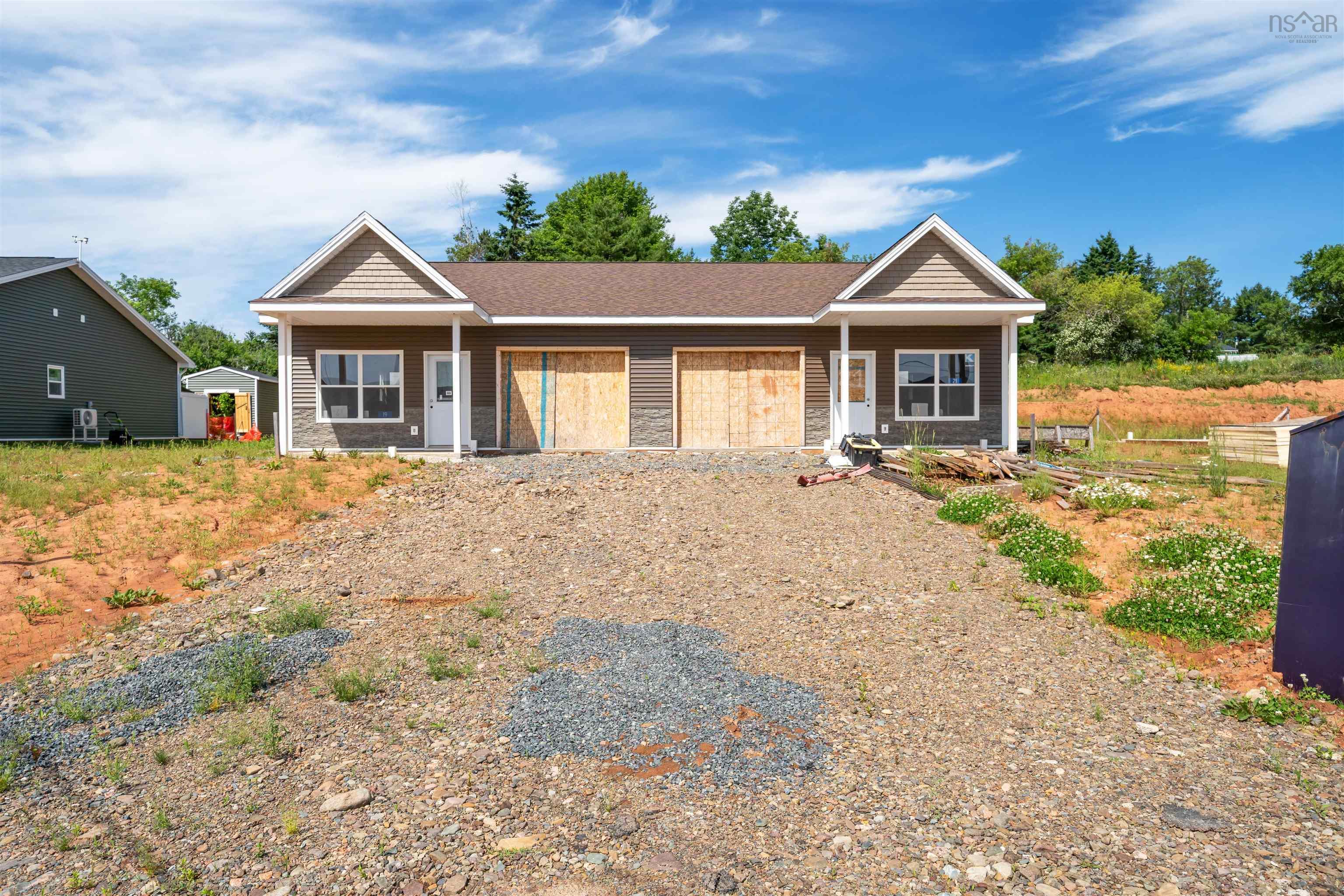 $449,000.00: 19 SUMMER HILL Place, Upper Onslow