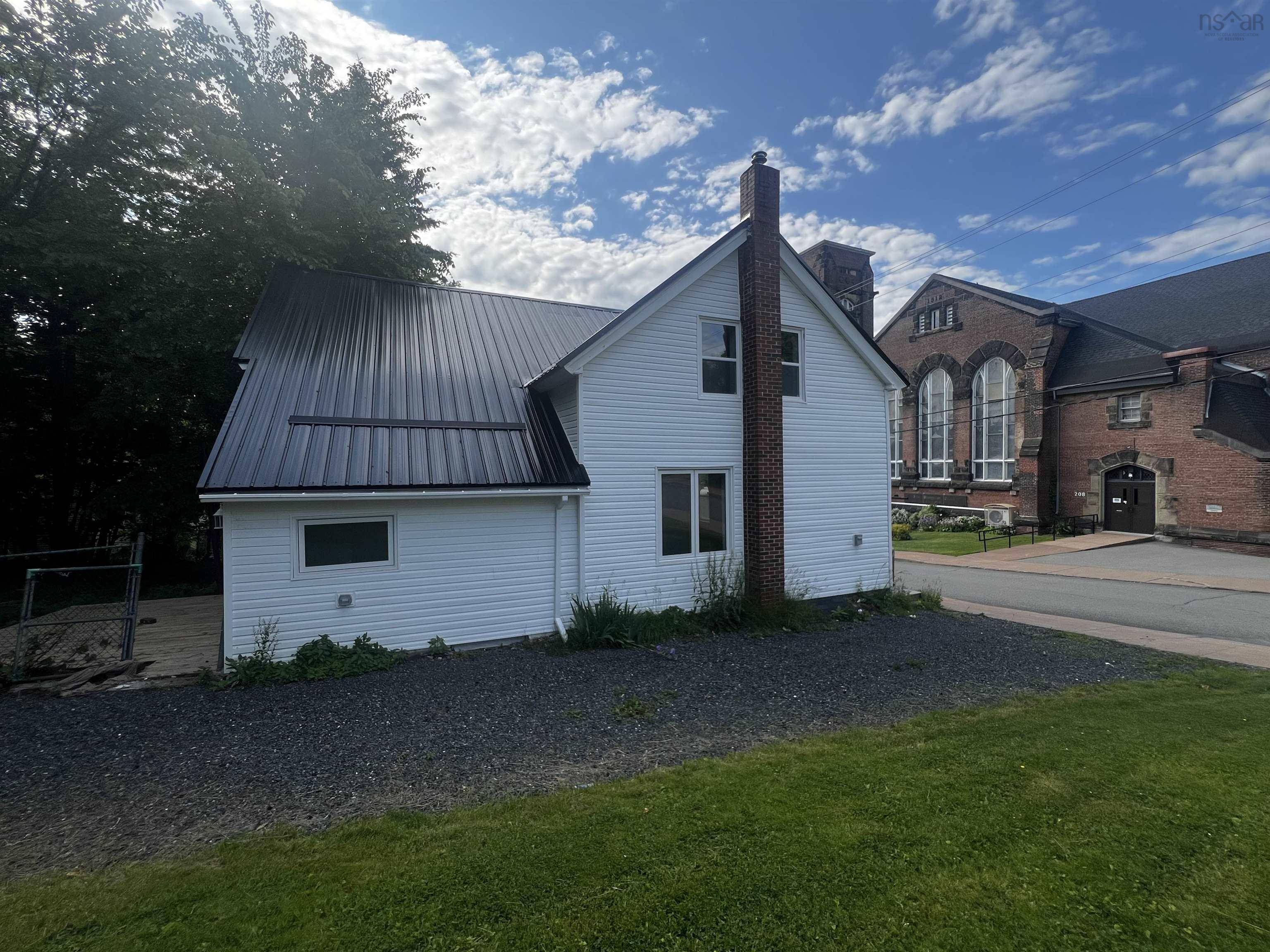 $349,900.00: 221 MacLean Street, New Glasgow